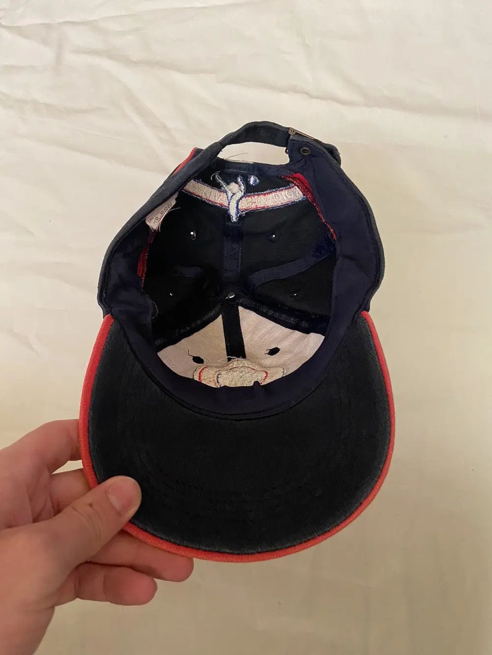 Vintage VINTAGE 90’S BAYERN MUNICH SOCCER FADED VELVET CAP HAT Y2K Size ONE SIZE - 11 Thumbnail