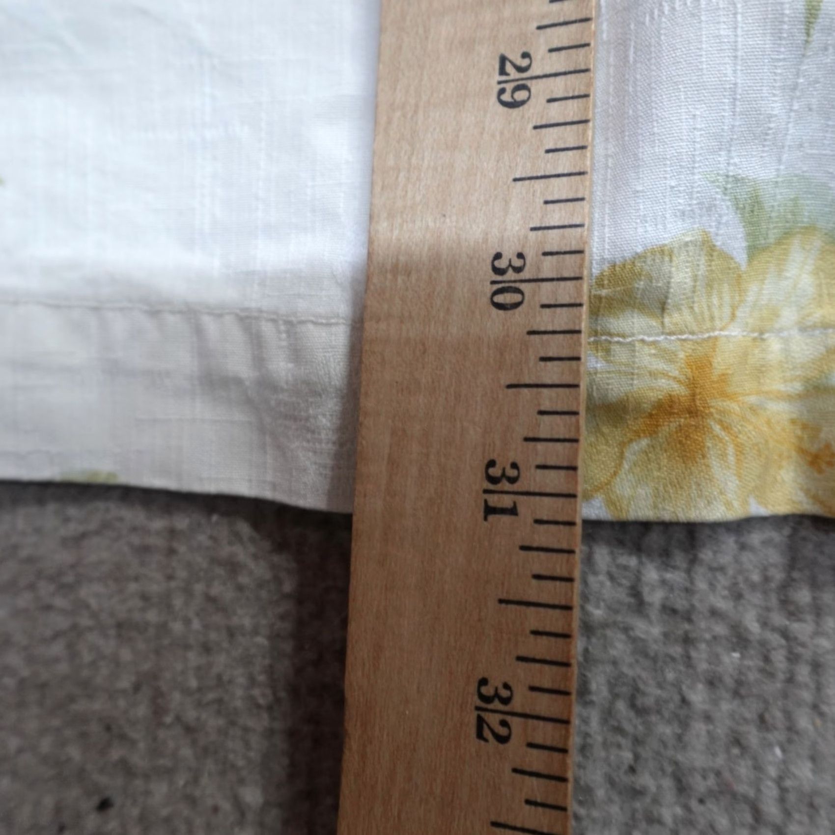 Tommy Bahama Tommy Bahama Shirt 2XL Beige Floral 100% Silk Loop Collar Shirt Short Sleeve Button-Up Casual Womens? Mens? Size US XXL / EU 58 / 5 - 7 Thumbnail