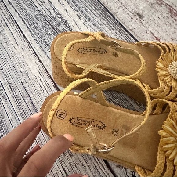 Vintage Vintage Lower East Side Flower Platform Sandals Size US 8.5 / IT 38.5 - 2 Thumbnail