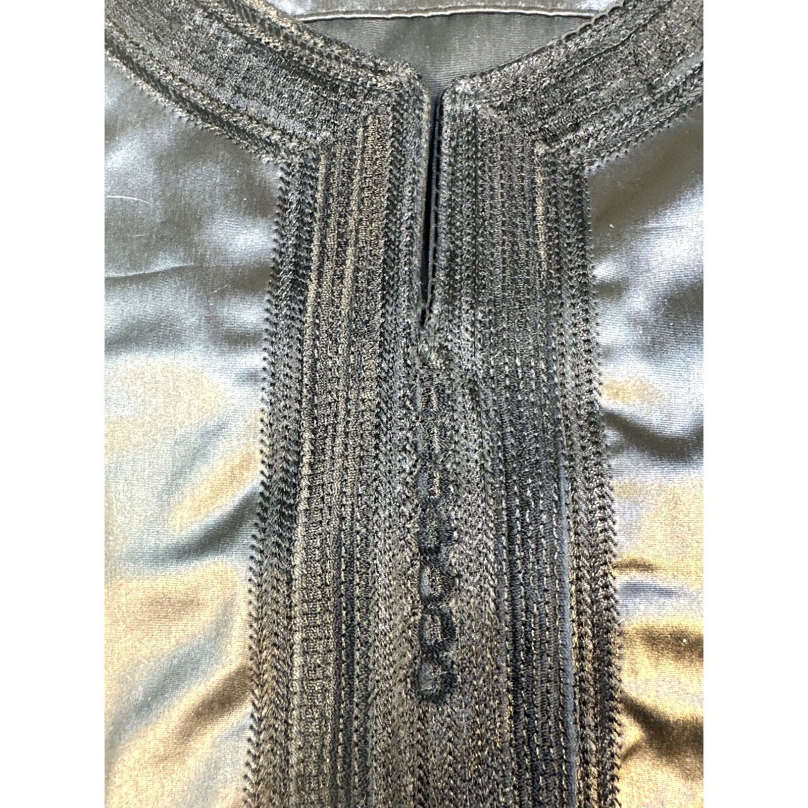Vintage VINTAGE Men’s Short Sleeve Embroidered Thobe Tunic Black Size 58 Traditional XL Blue Mens Size US 36 / EU 52 - 2 Thumbnail