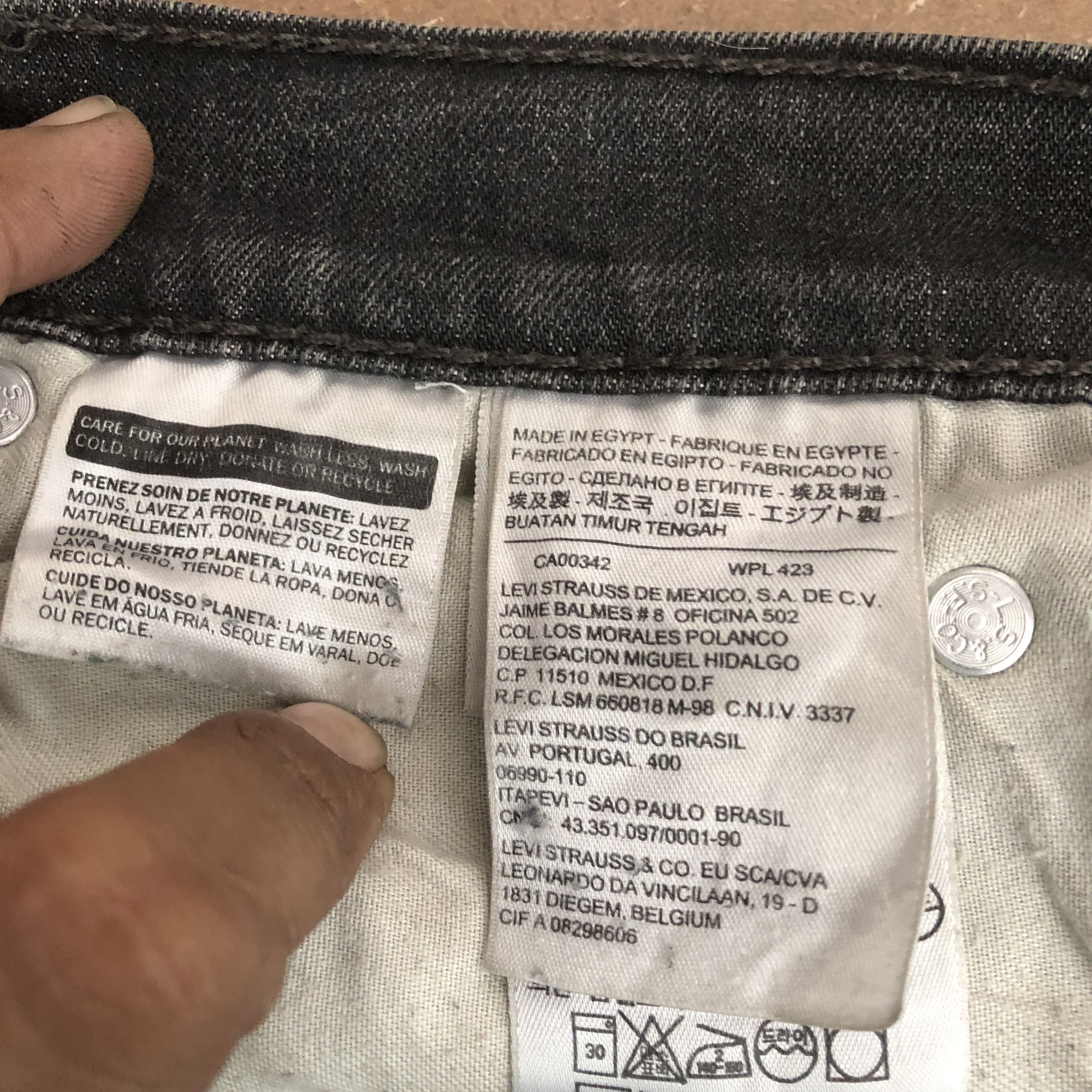 Levi's Vintage Levis Distressed Jeans Levi's Super Black Denim Size US 32 / EU 48 - 10 Thumbnail