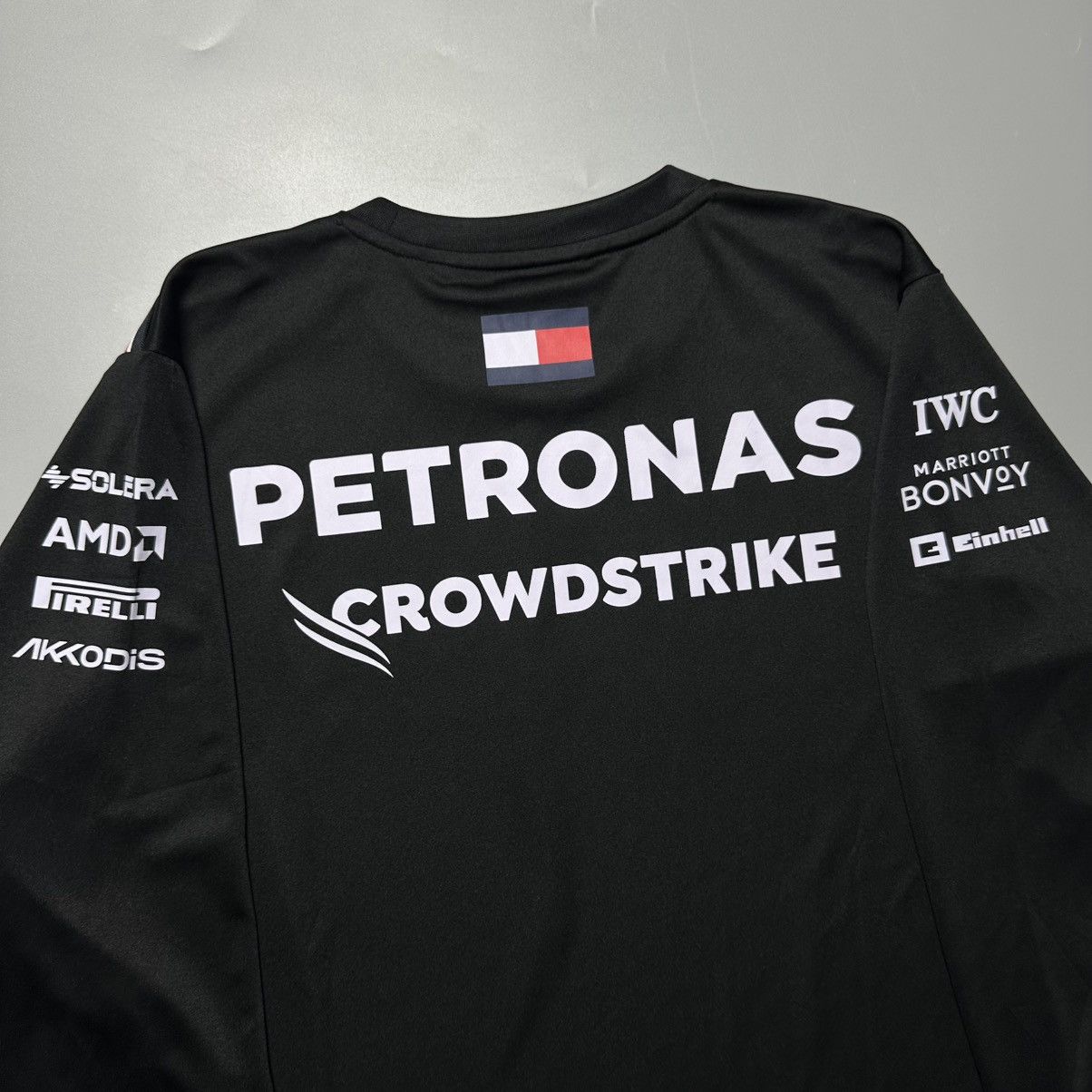 Mercedes-Benz MERCEDES BENZ AMG PETRONAS F1 2023 TEAM DRIVER LONG SLEEVE Size US M / EU 48-50 / 2 - 11 Thumbnail