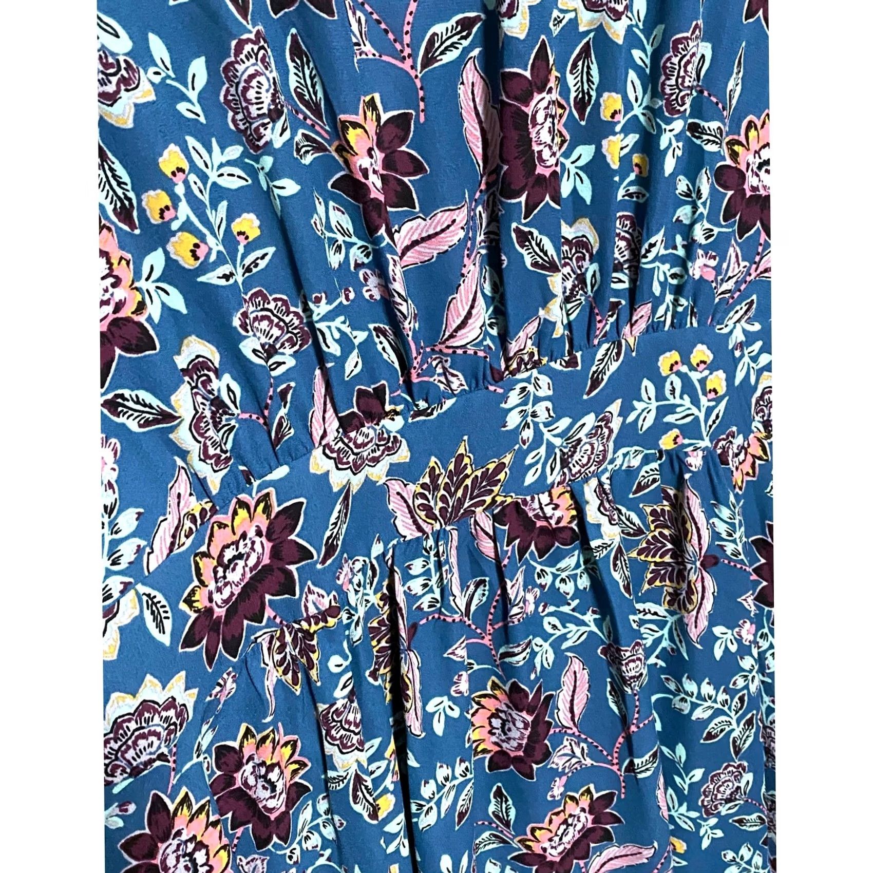 Torrid Torrid 2X Blouse Georgette Floral Wrap Tunic V Neck Boho Flowy Feminine Shirt Women Plus 2X Blue Floral Wrap Tunic Blouse Size XXL / US 16-18 / IT 52-54 - 6 Thumbnail