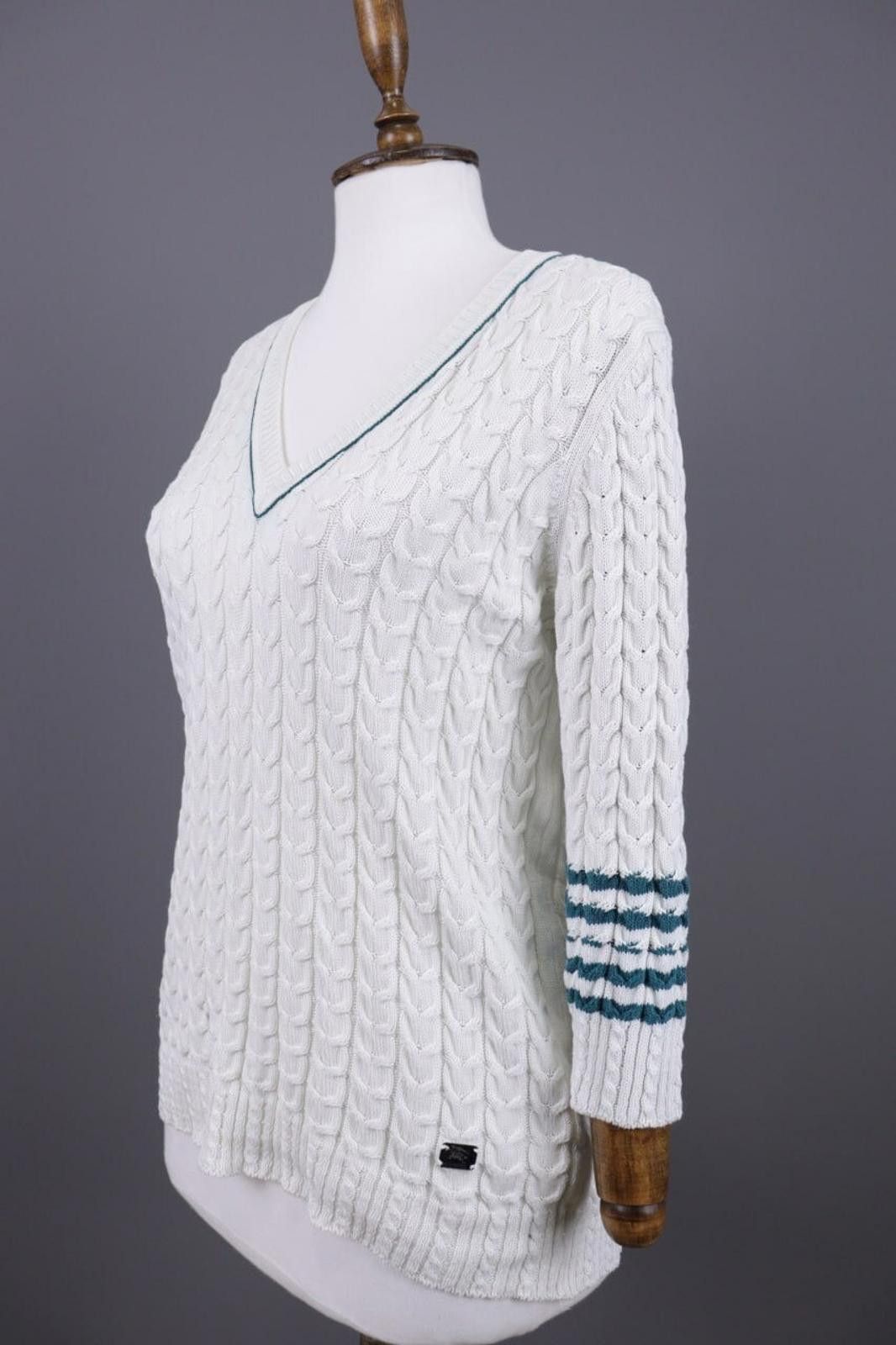 Designer Burberry London White Striped Knit V-Neck Sweater Size 40 Size US M / EU 48-50 / 2 - 6 Thumbnail