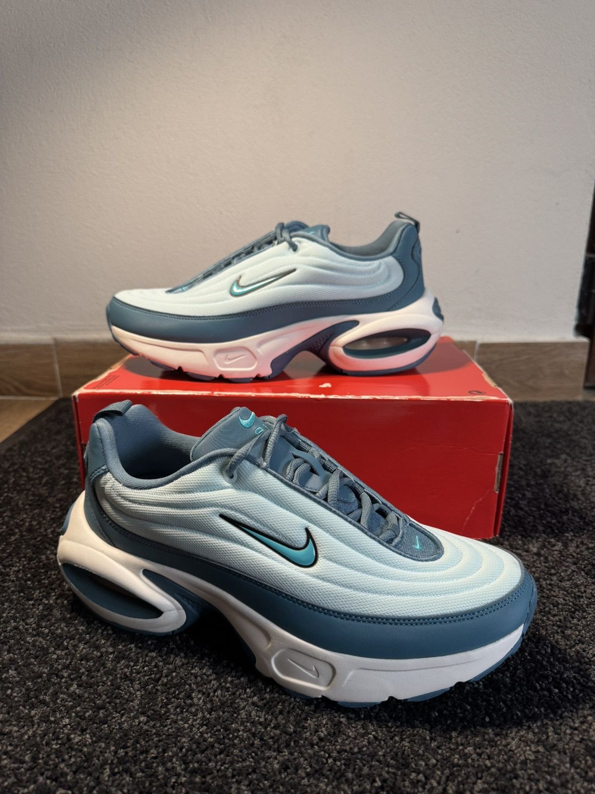 Nike Nike Air Max Portal Size US 10 / EU 43 - 1 Thumbnail