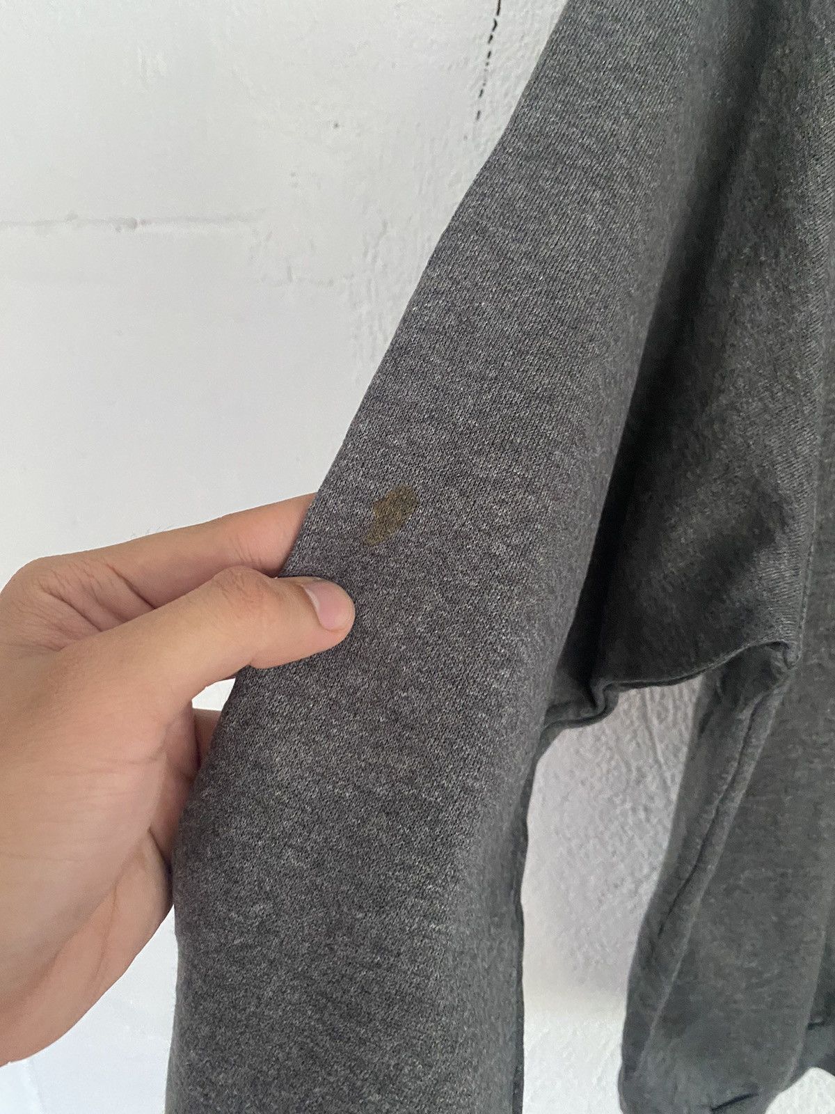 Yves Saint Laurent Vintage Yves Saint Laurent Embroidered Gray Sweater Size US XS / EU 42 / 0 - 3 Thumbnail
