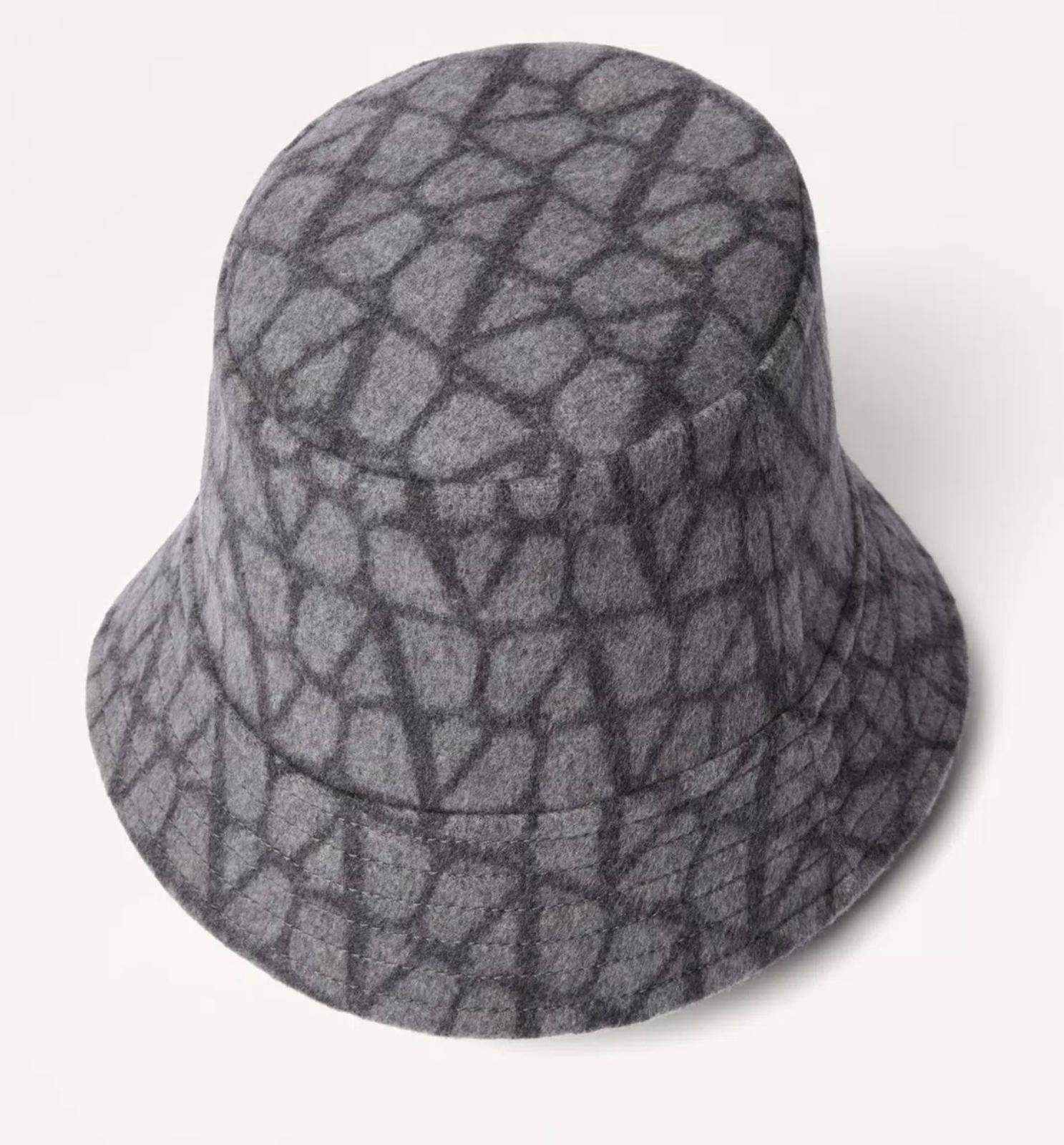 Valentino Valentino Toile Iconographe Reversible Bucket Hat Size M Size ONE SIZE - 3 Thumbnail