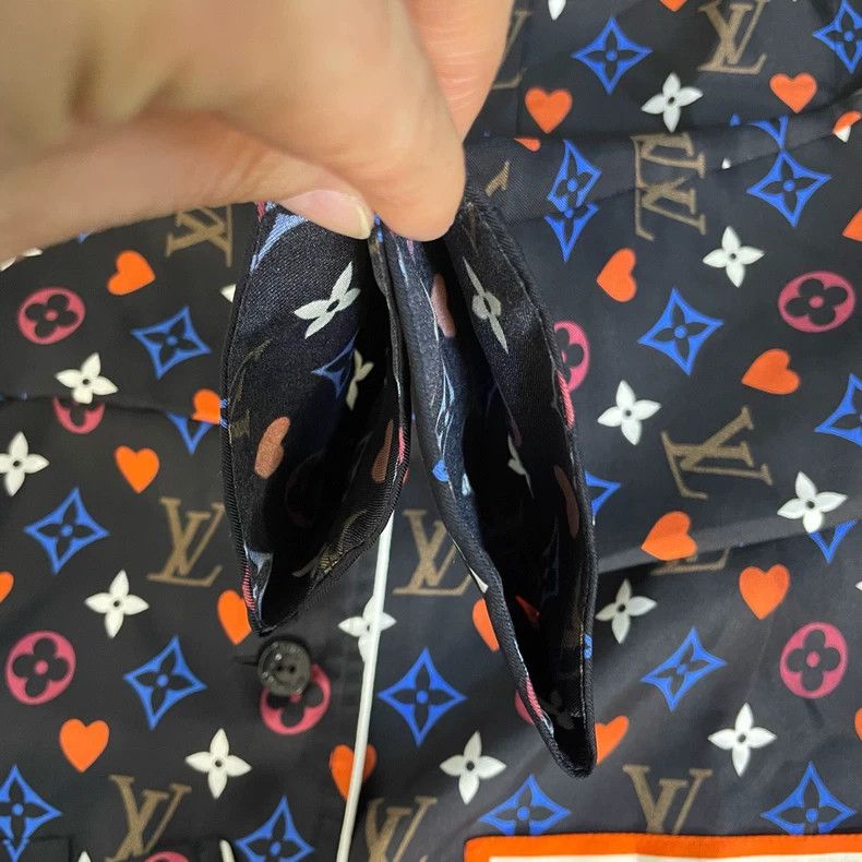Louis Vuitton Louis Vuitton Black Playing Card Full Print Shirt Size XS / US 0-2 / IT 36-38 - 4 Thumbnail
