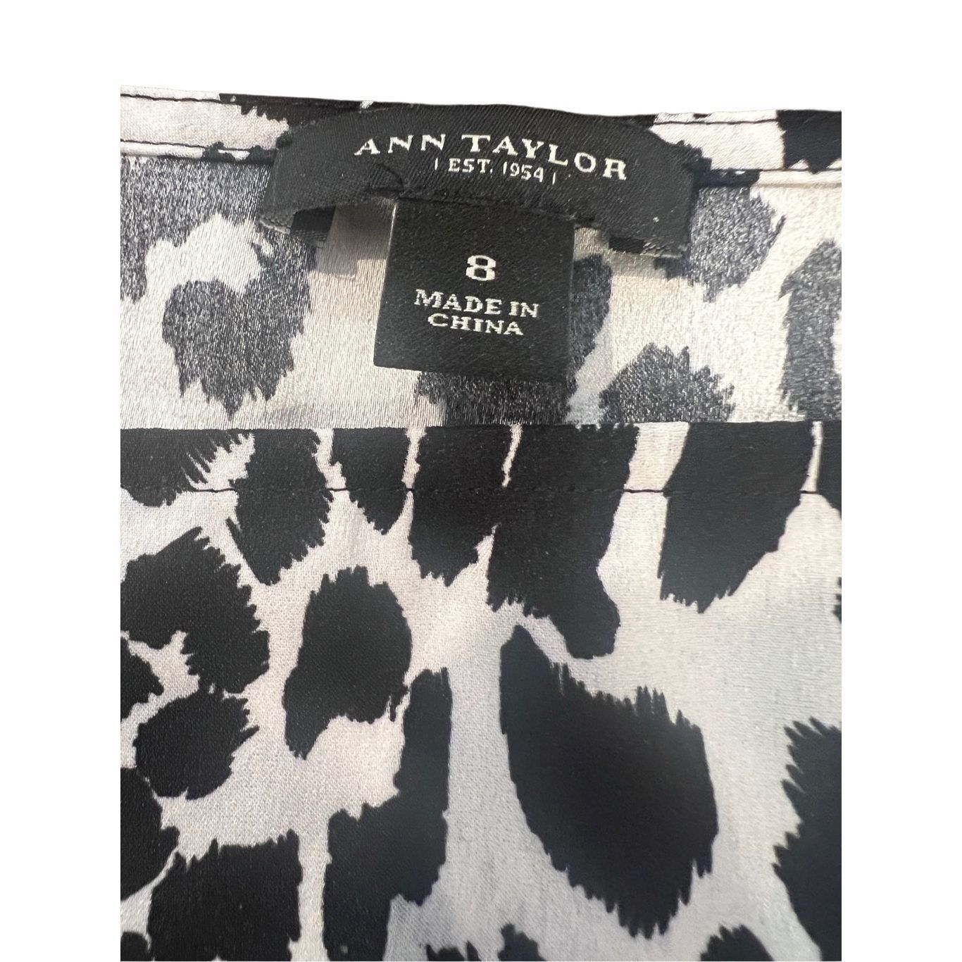Ann Taylor Ann Taylor cheetah print blouse top size 8 Size S / US 4 / IT 40 - 3 Thumbnail