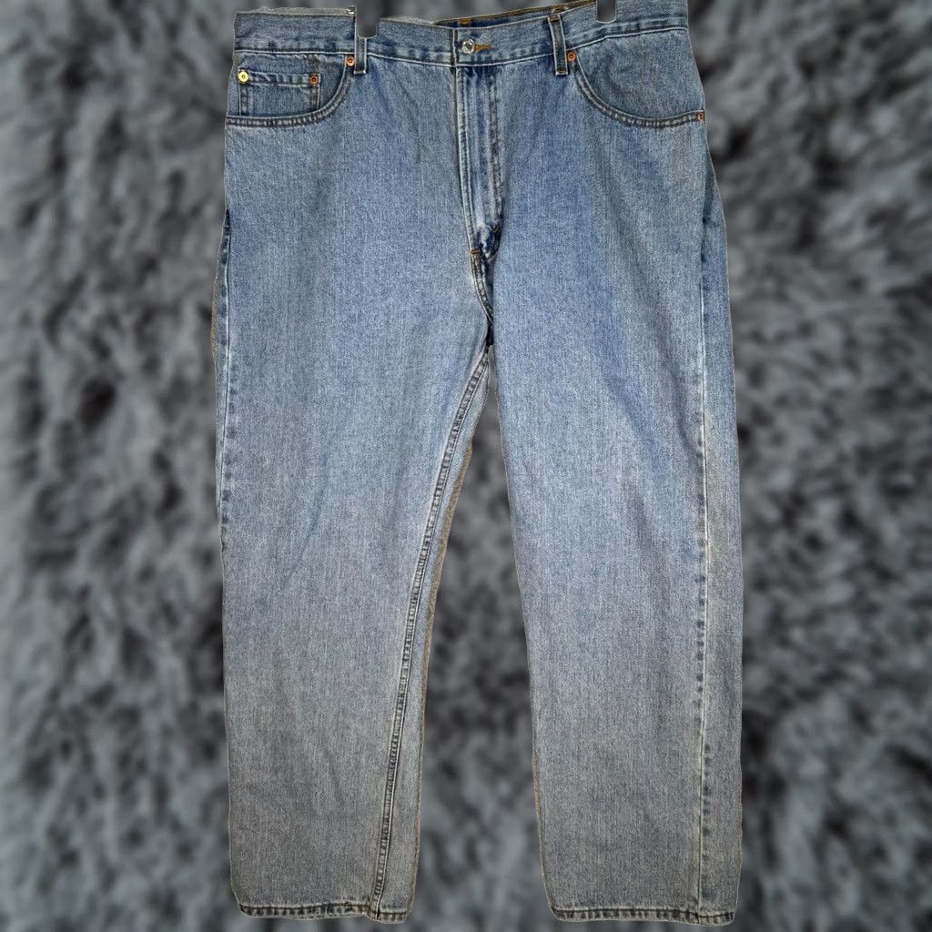 Levi's VINTAGE Levis 505 Jeans Mens 40x30 Blue Denim Regular Fit Straight Leg Classic Size US 40 / EU 56 - 1 Thumbnail