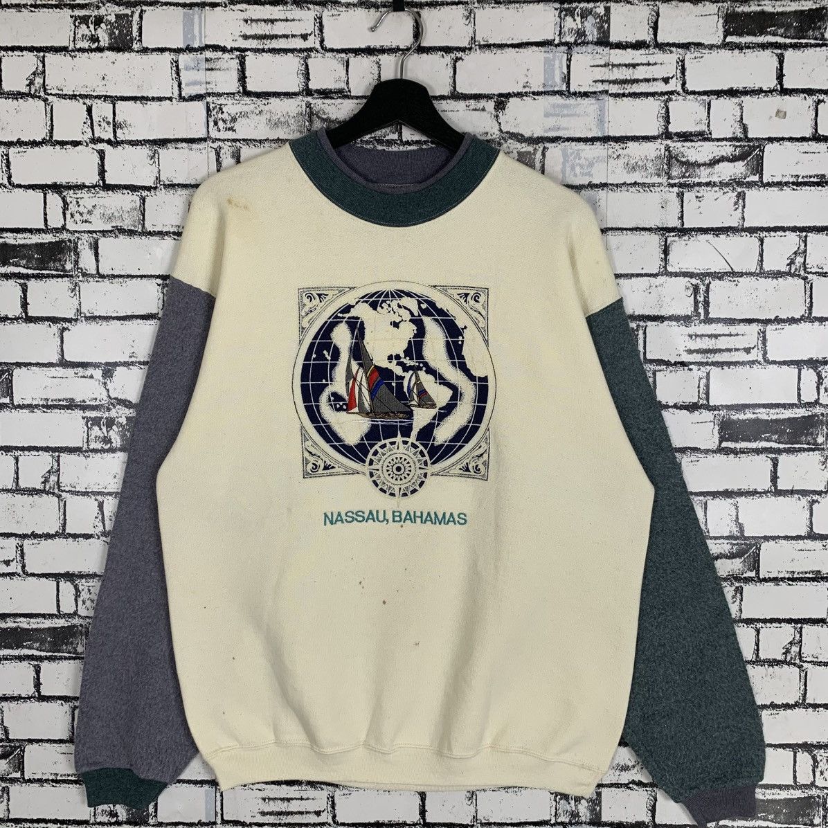 Designer × Vintage Vintage Nassau Bahamas Sweatshirt Size US M / EU 48-50 / 2 - 1 Thumbnail