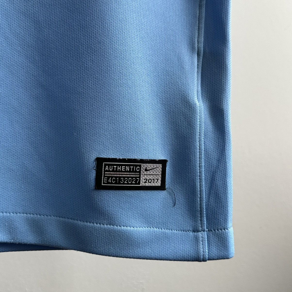 Nike NIKE FC MANCHESTER CITY 2017/18 SOCCER JERSEY FOOTBALL SHIRT Size US S / EU 44-46 / 1 - 6 Thumbnail