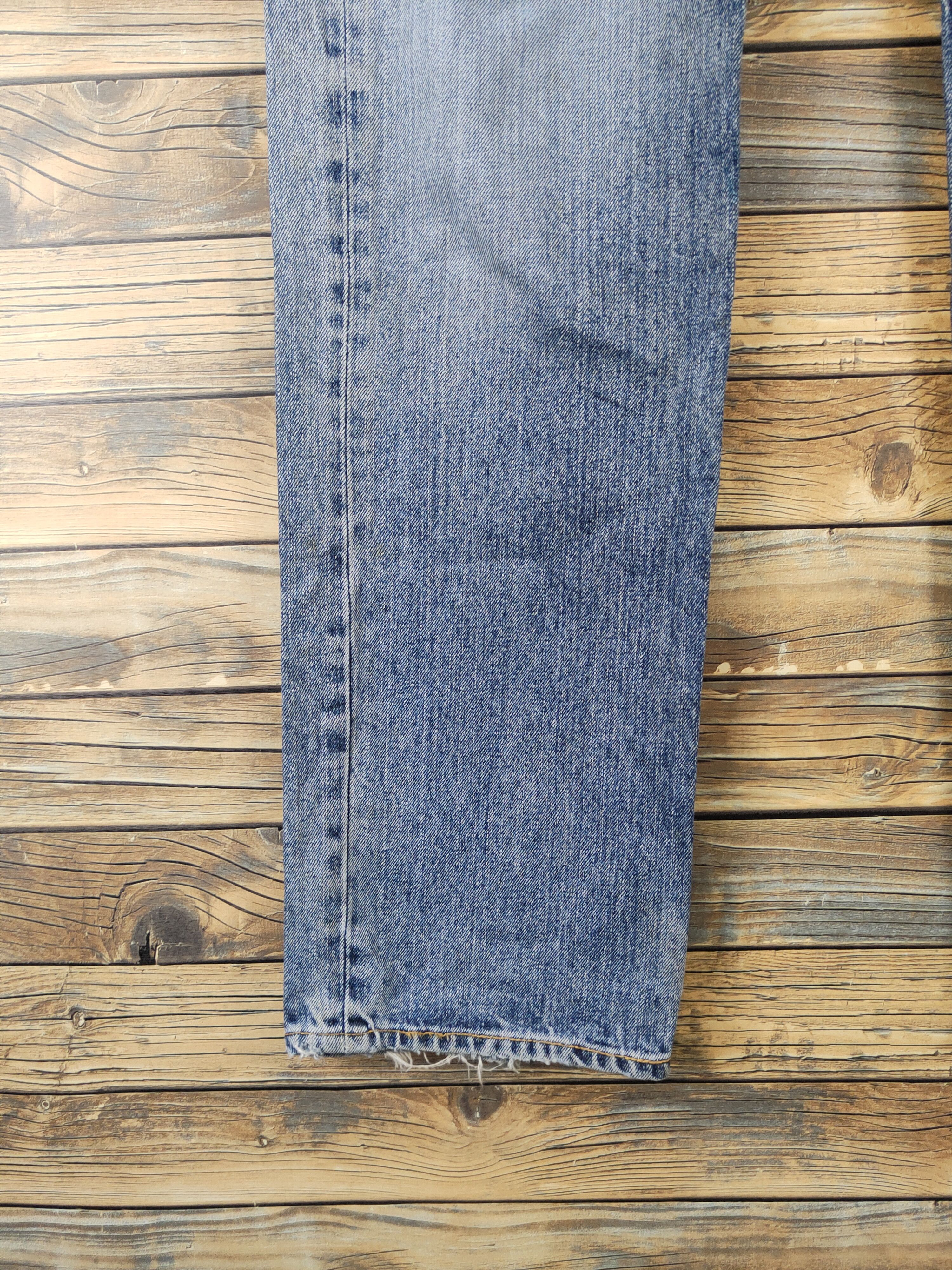 Japanese Brand Uniqlo Blue Distressed Ripped Jeans #W1863 Size US 32 / EU 48 - 4 Thumbnail