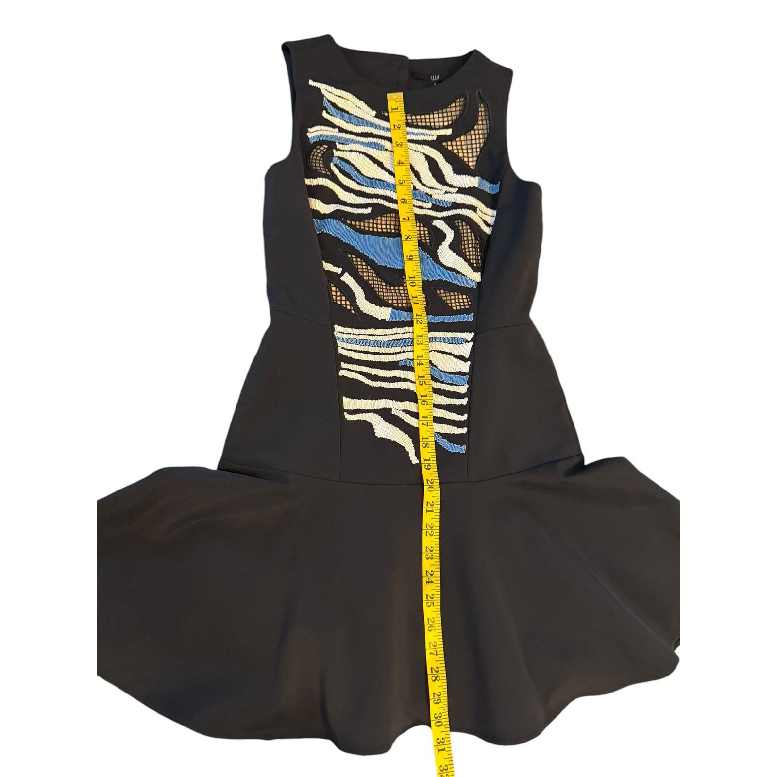 Tibi Tibi Baja Embroidered Cutout Dress- Size 4 Size S / US 4 / IT 40 - 16 Thumbnail