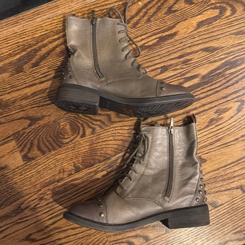 Lucky Brand Lucky Brand Women’s 7M Brown Leather Studded 6" Shaft Comba Size US 7 / IT 37 - 3 Thumbnail