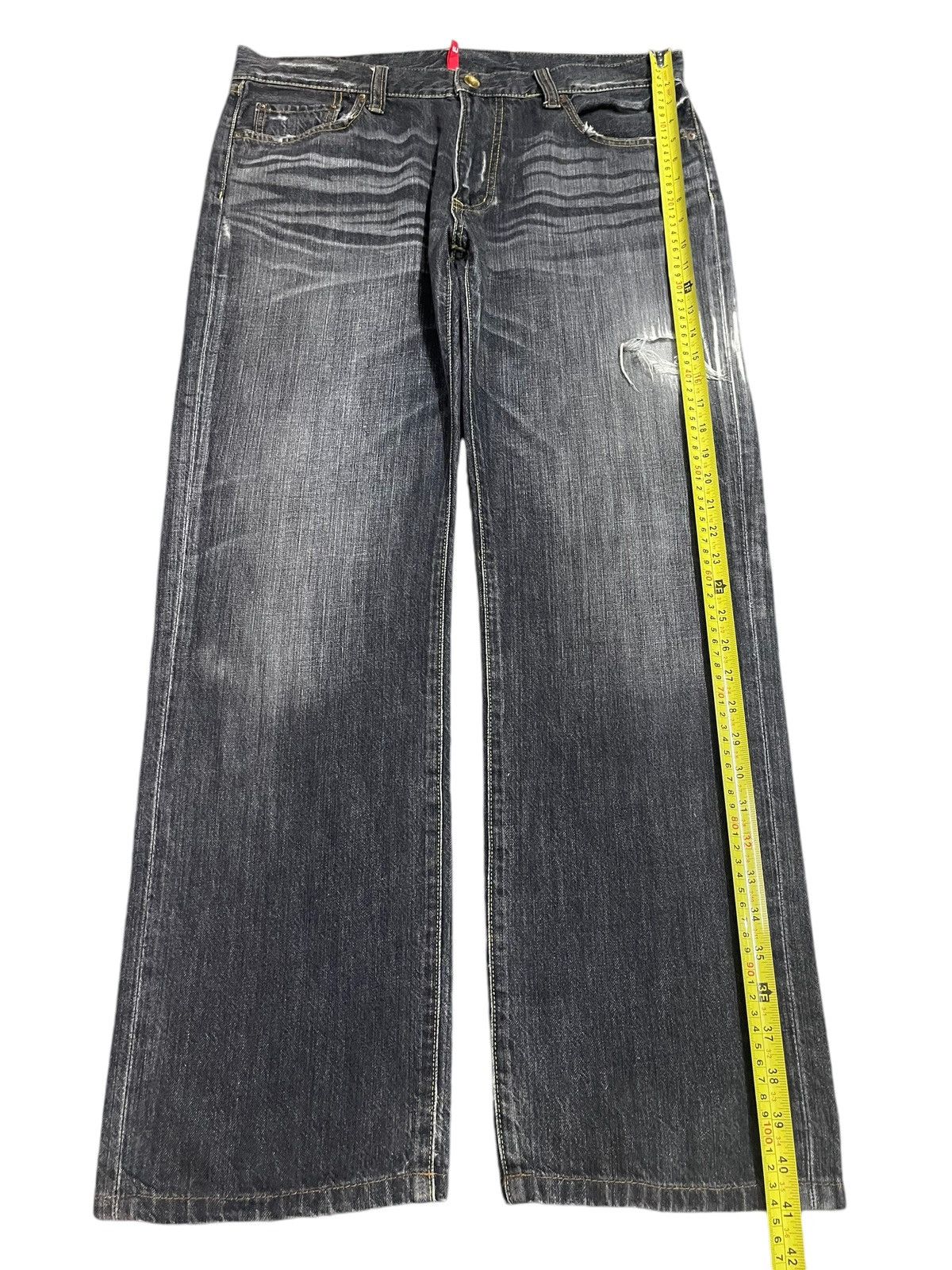 Uniqlo Vintage Japanese Uniqlo Faded Wash Style Loose Jeans Size US 36 / EU 52 - 12 Thumbnail