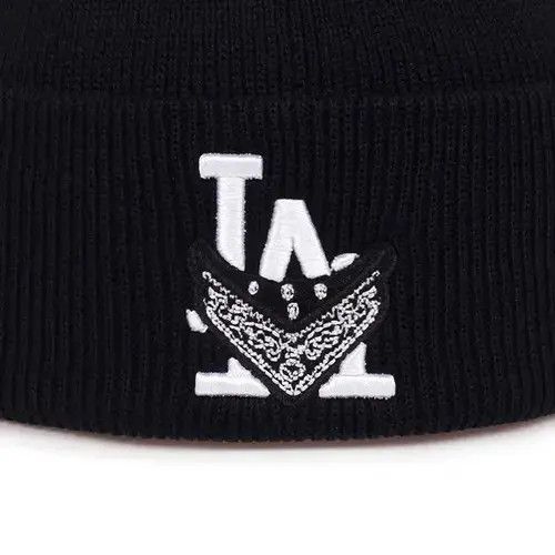 Japanese Brand Hip Hop LA Letter Embroidered Knitted Beanie Hats Size ONE SIZE - 2 Thumbnail