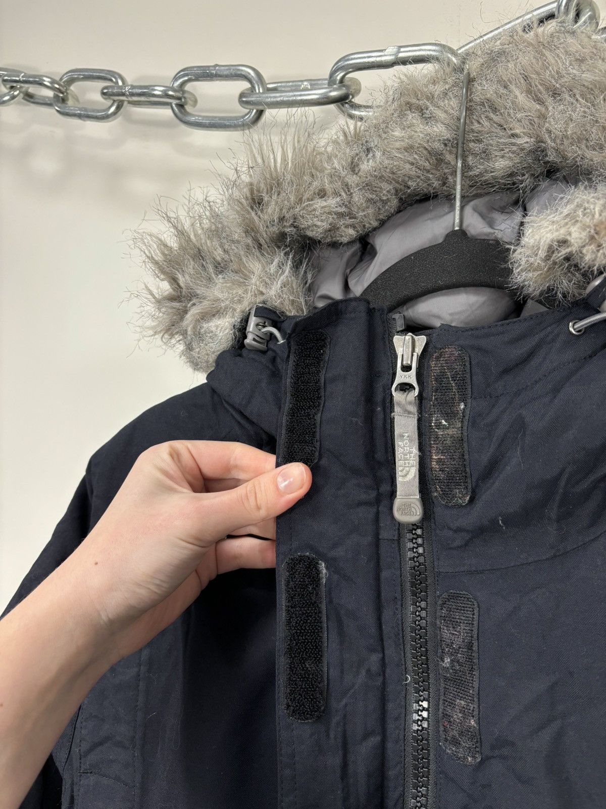 The North Face The North Face McMurdo Women’s Fur Hooded Black Down Jacket Size M / US 6-8 / IT 42-44 - 13 Thumbnail