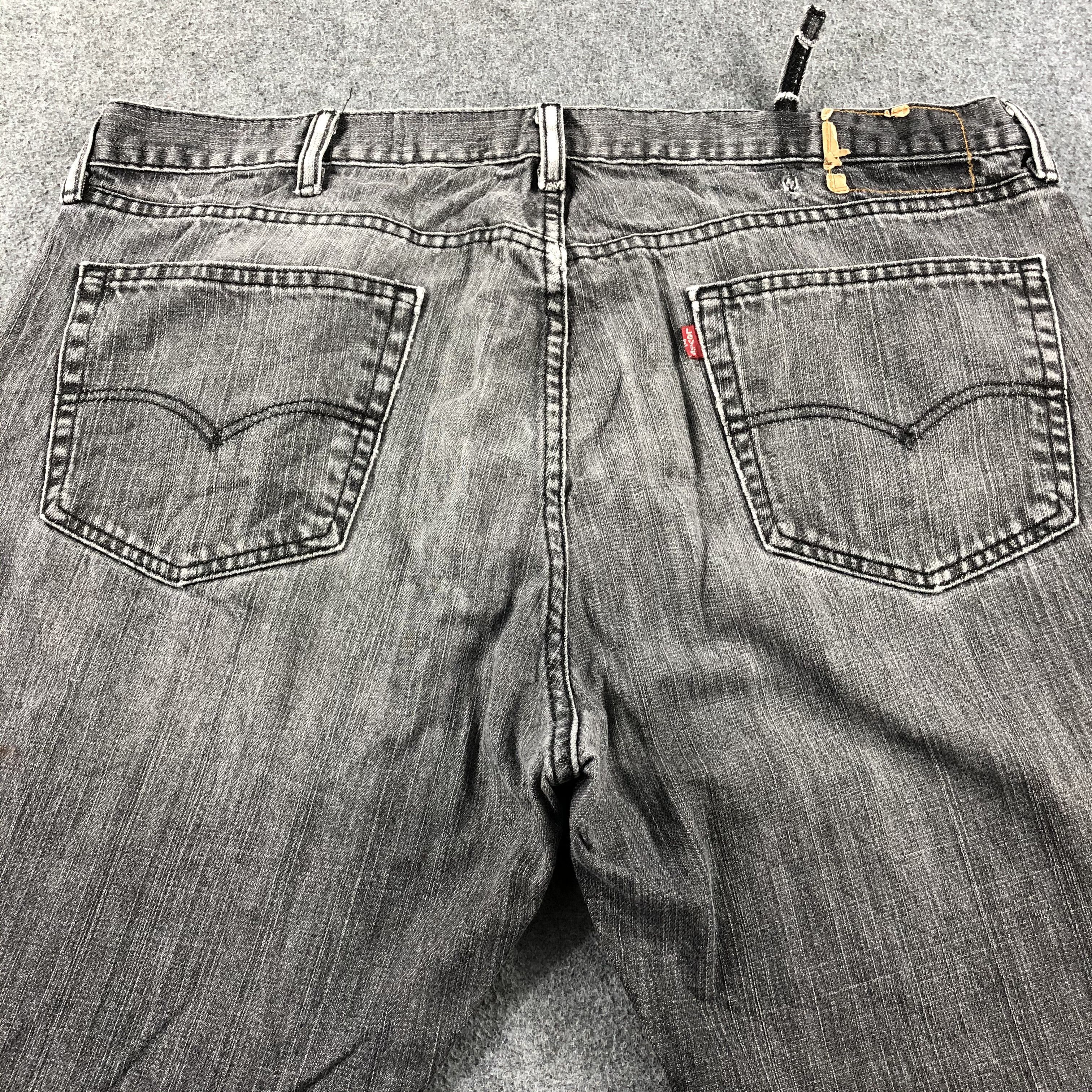 Vintage Faded Black Levis Jeans-J2490