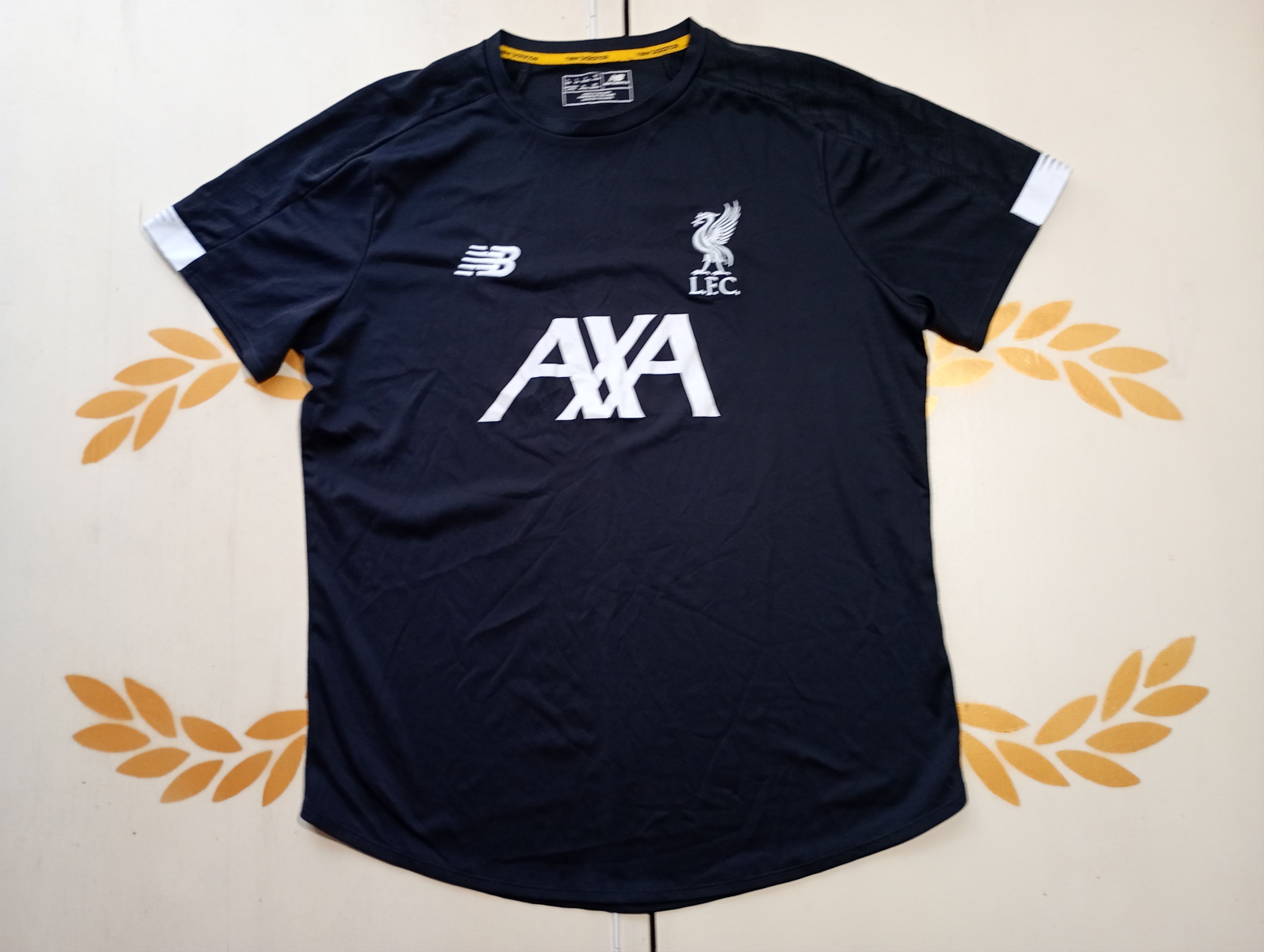 New Balance New Balance Liverpool FC Training Jersey 2019-2020 Size US L / EU 52-54 / 3 - 2 Thumbnail