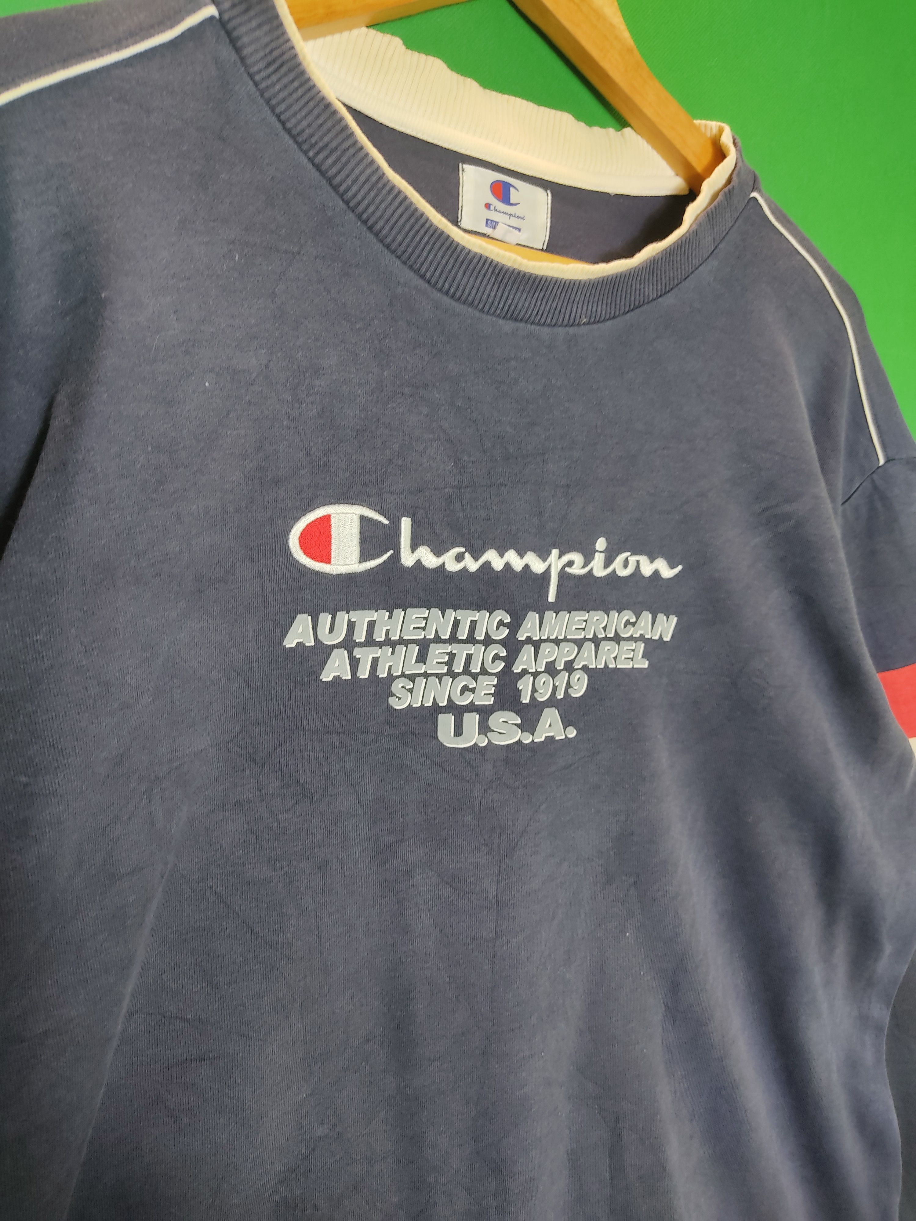 Champion Vintage Champion Crewneck sweatshirt Size US L / EU 52-54 / 3 - 8 Thumbnail