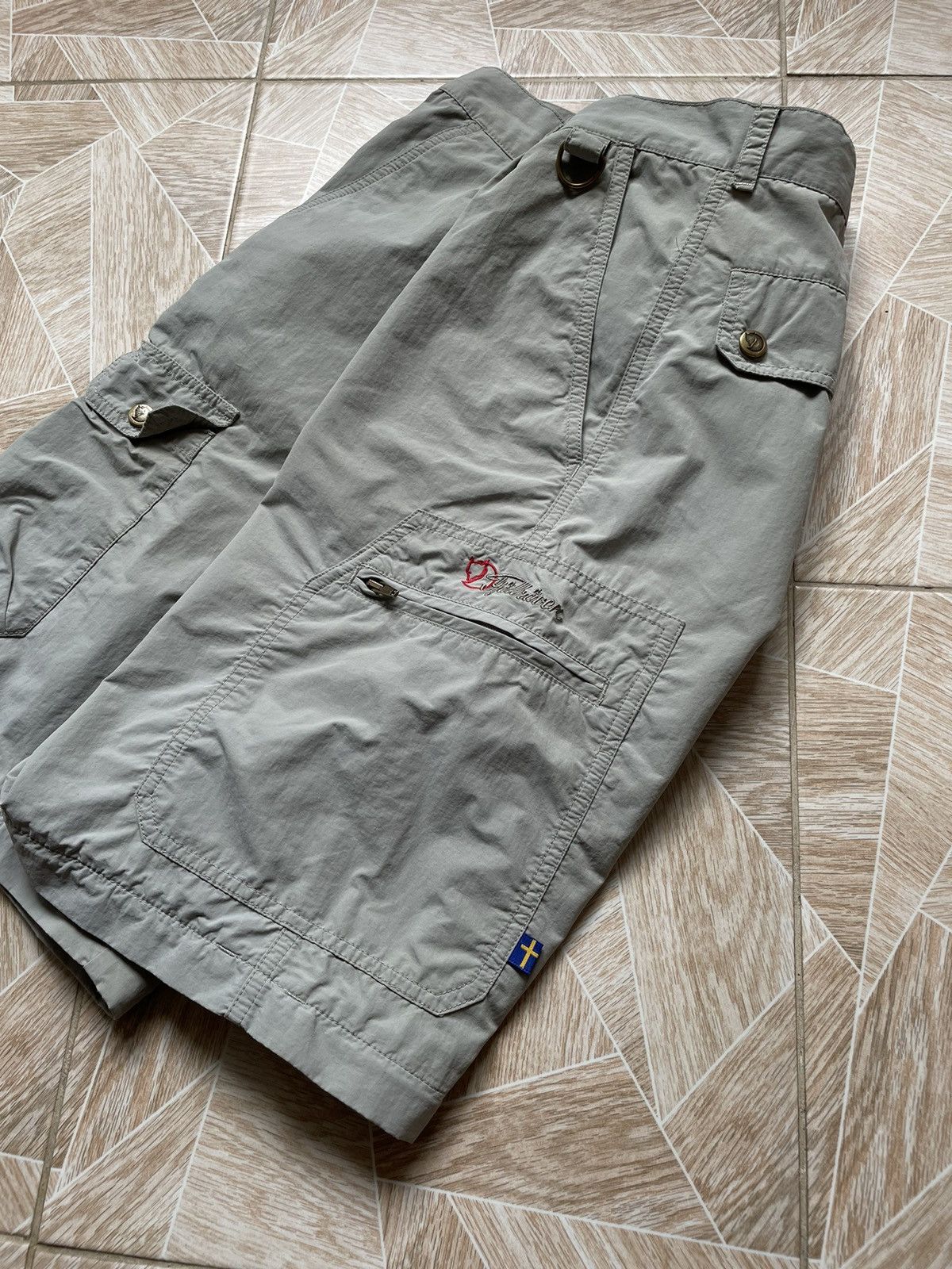 Fjallraven × Vintage Rare Outdoor Fjallraven Multi Pocket Tracking Nylon Shorts Size 27" / US 4 / IT 40 - 3 Thumbnail
