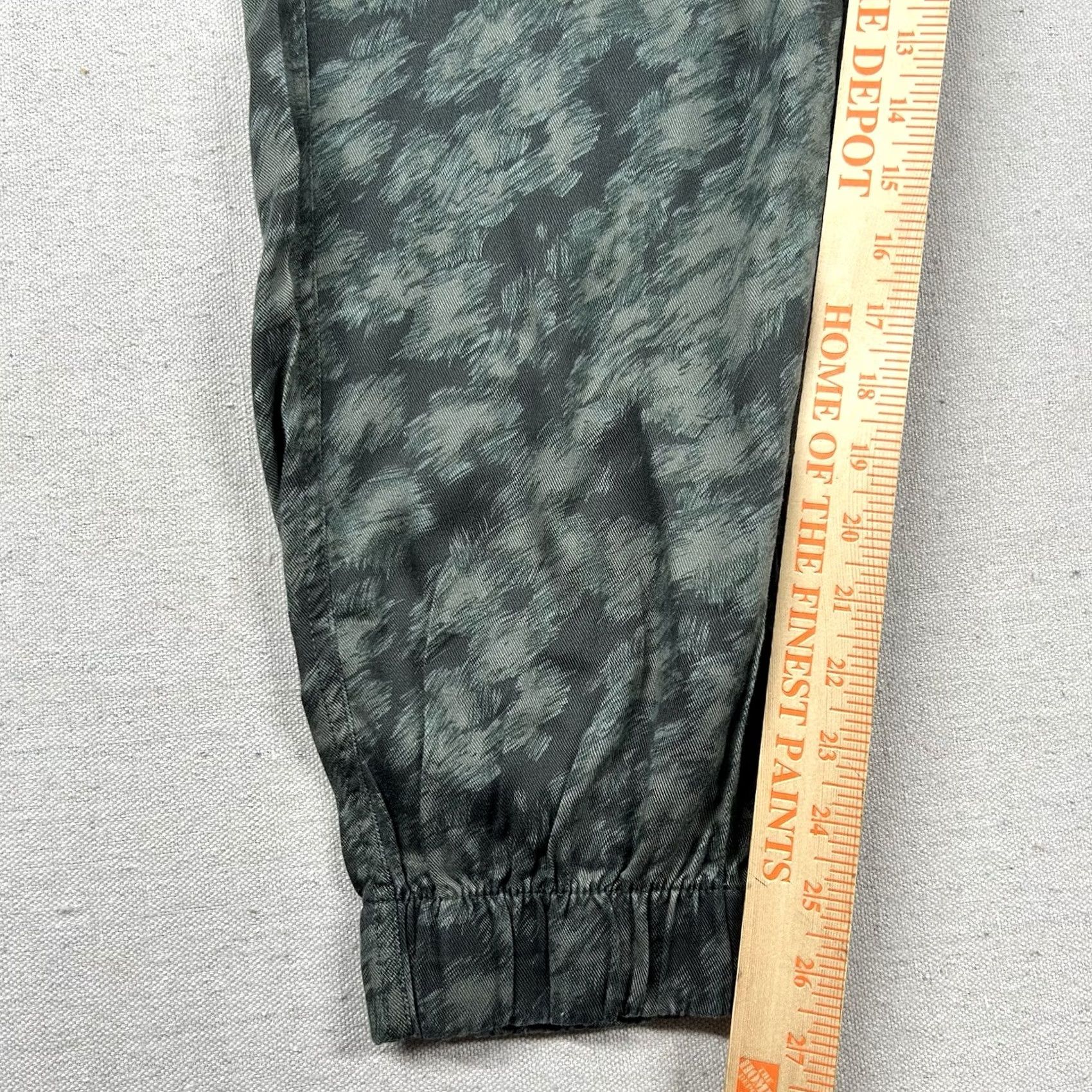 Orvis Orvis Pants Mens L Camouflage Camo Jogger Lyocell 34x27 Ankle Tapered Leg Belt Drawstring Size US 33 - 7 Thumbnail