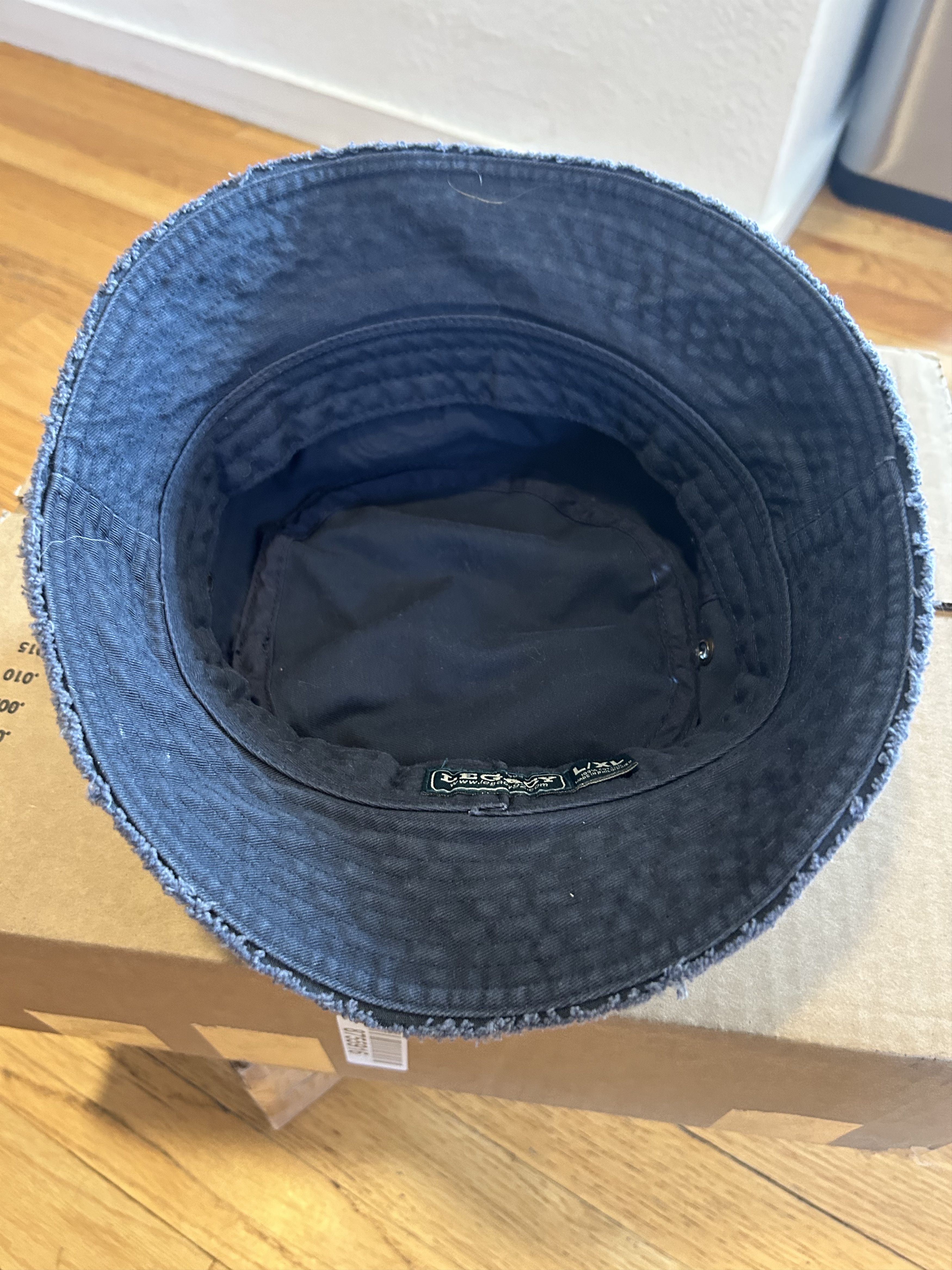 Supreme Leinenkugel's Beer Bucket Hat - Wisconsin Drinker's Club Size ONE SIZE - 5 Thumbnail