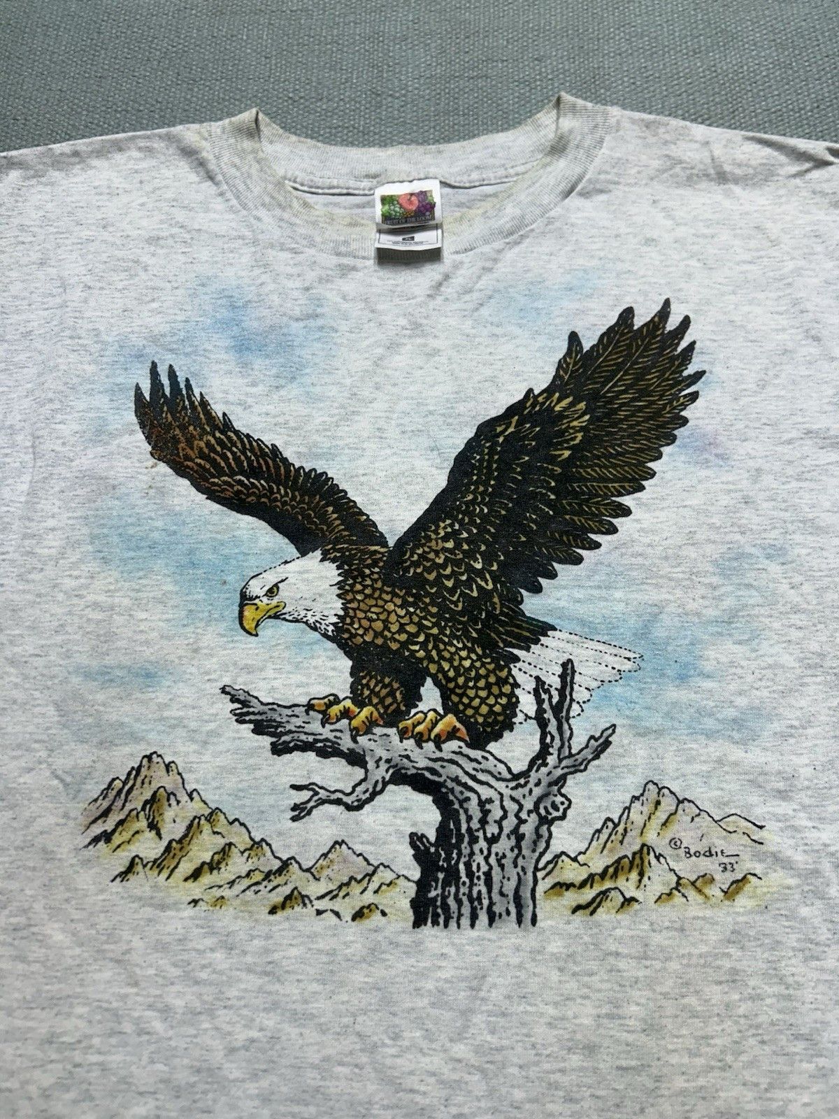 Vintage Vtg 90s t shirt flying eagle bird animal nature tee FOTL XL Size US XL / EU 56 / 4 - 4 Thumbnail