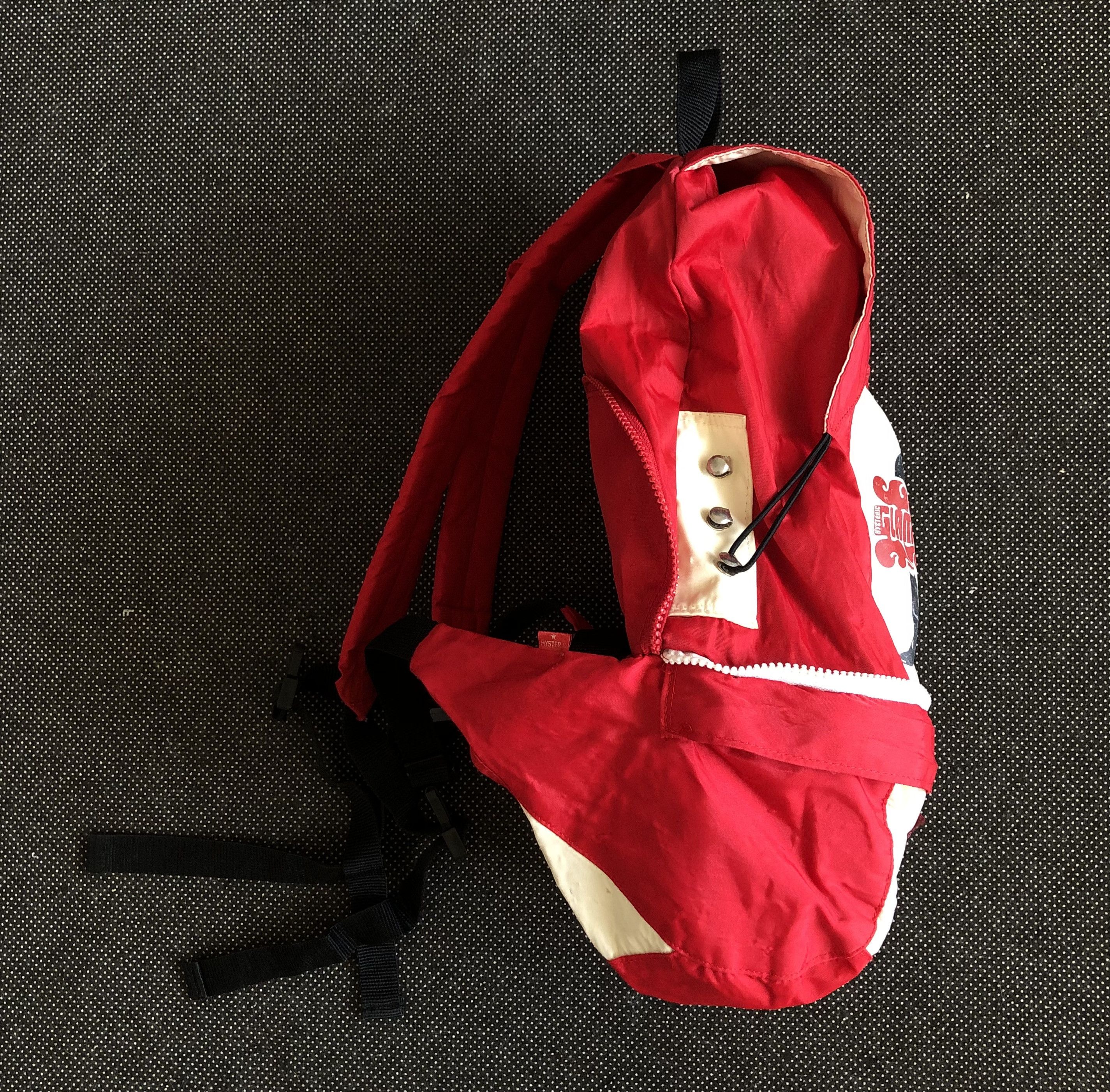 Hysteric Glamour RARE🔥VTG HYSTERIC TRANSFORMABLE 2 IN 1 BACKPACK/WAISTBAG Size ONE SIZE - 13 Thumbnail