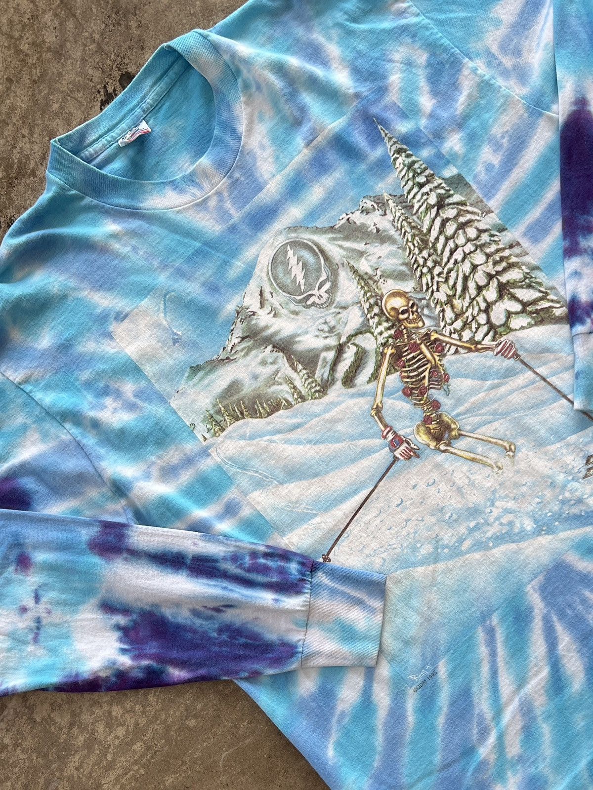Band Tees Vintage 90s Grateful Dead Skiing Skeleton Mountain Tee XL Size US XL / EU 56 / 4 - 1 Thumbnail