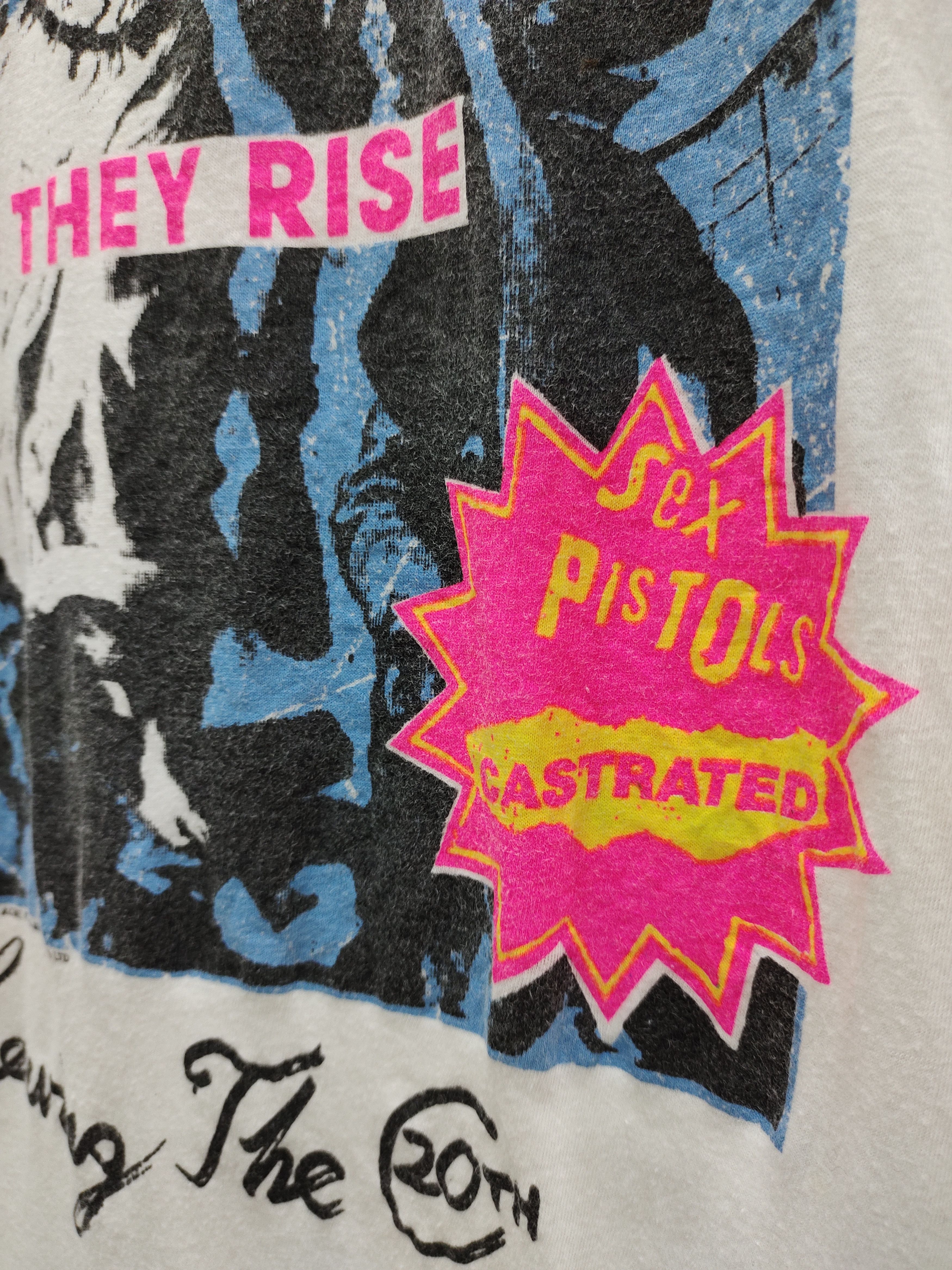 Band Tees 💥 Vintage 1990 Jamie Reid Sex Pistols Rare Tee Size US M / EU 48-50 / 2 - 4 Thumbnail