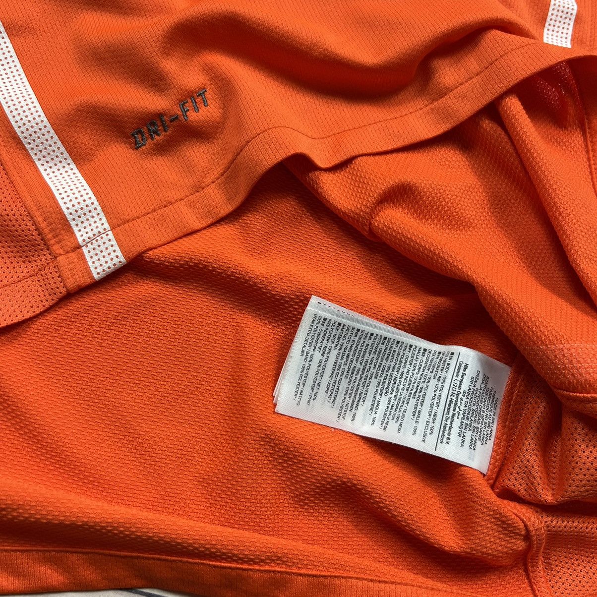 Nike Nike Netherlands Huntelaar 17 Jersey Kit Tee Tshirt Orange Size US M / EU 48-50 / 2 - 5 Thumbnail