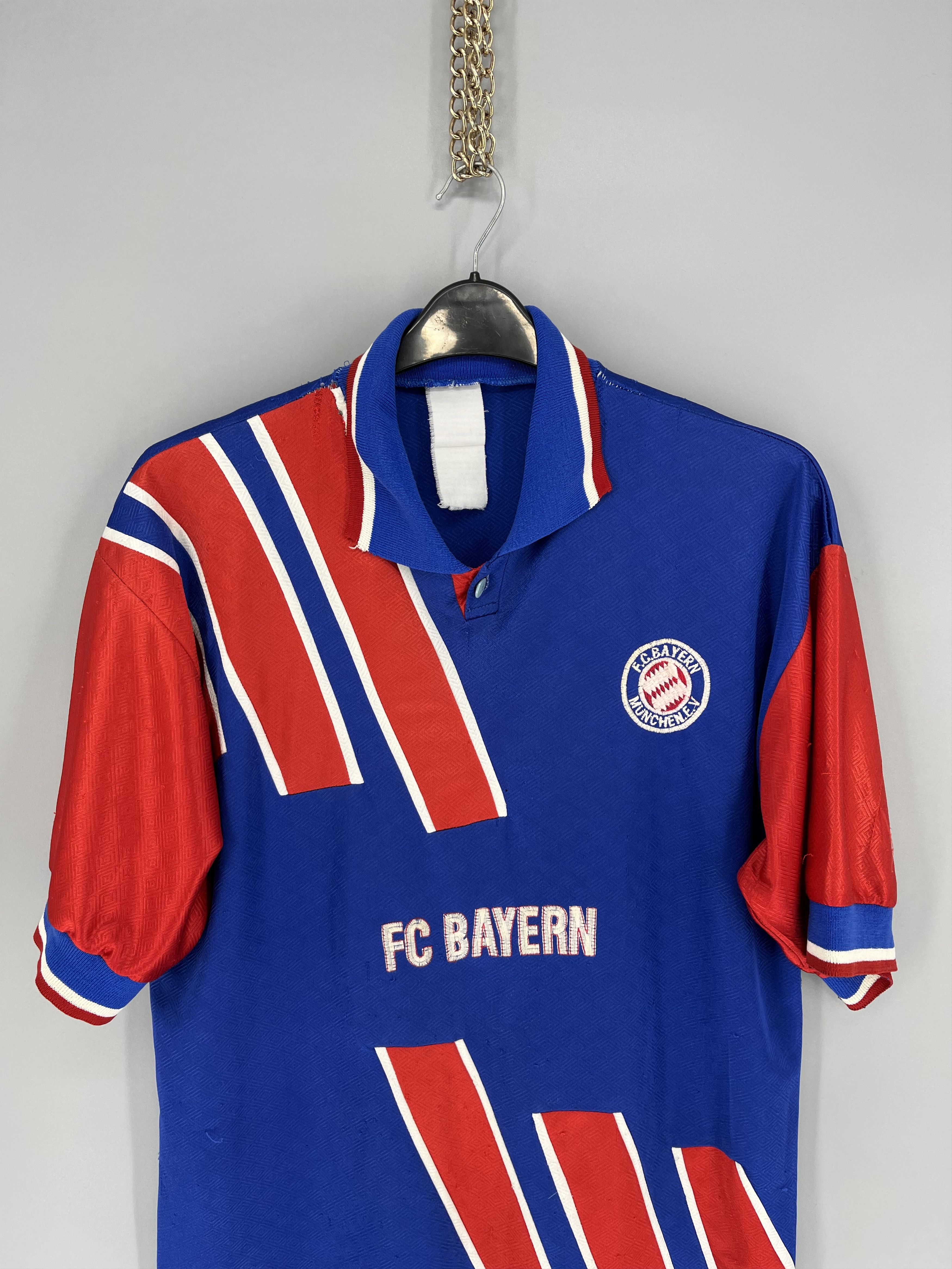 Vintage 70s Umbro Bayern Munchen Home Jersey Tee Shirt Rare Size US L / EU 52-54 / 3 - 5 Thumbnail