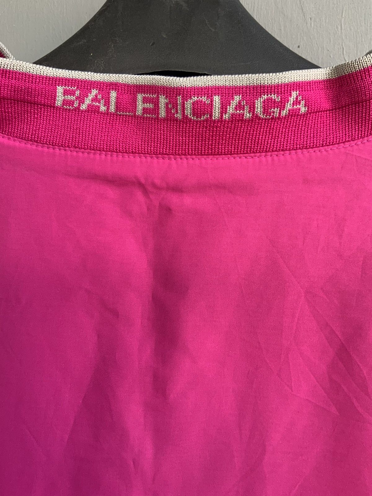 Balenciaga Vintage 90s Balenciaga Golf BB Logo Hot Pink V-Neck Size 100 Size M / US 6-8 / IT 42-44 - 7 Thumbnail