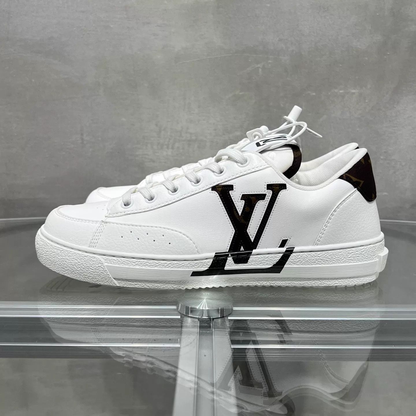 Louis Vuitton LV Charlie White Brown Monogram Sneaker UK4/38 Size US 7.5 / IT 37.5 - 3 Thumbnail
