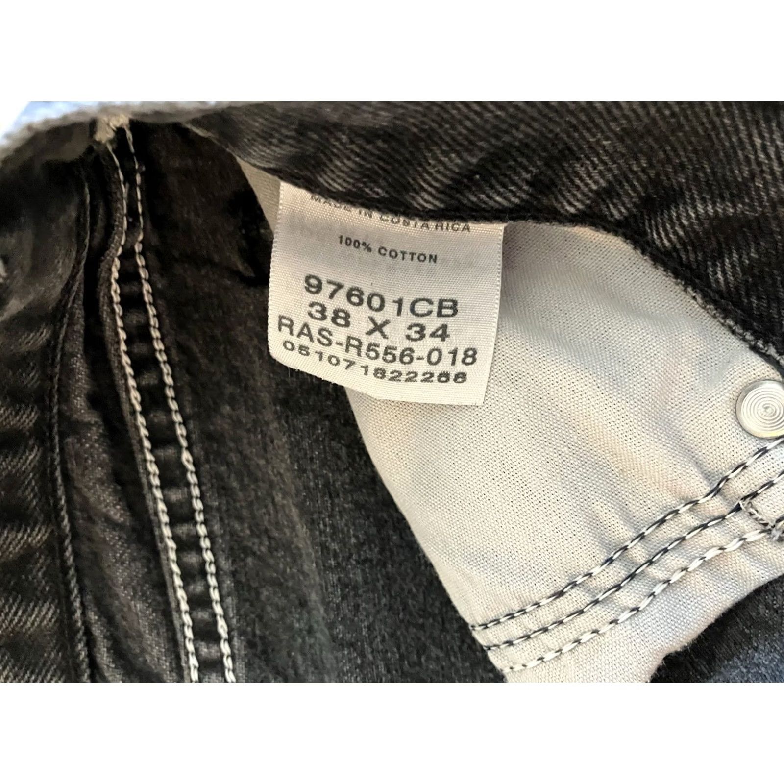 Wrangler VINTAGE Wrangler Authentic Jeans Mens 38x34 Black Cotton Regular 5-Pocket 32in Inseam Straight Jeans Mens Black Cotton Wrangler Authentic Jeans 38x34 Size US 38 / EU 54 - 6 Thumbnail