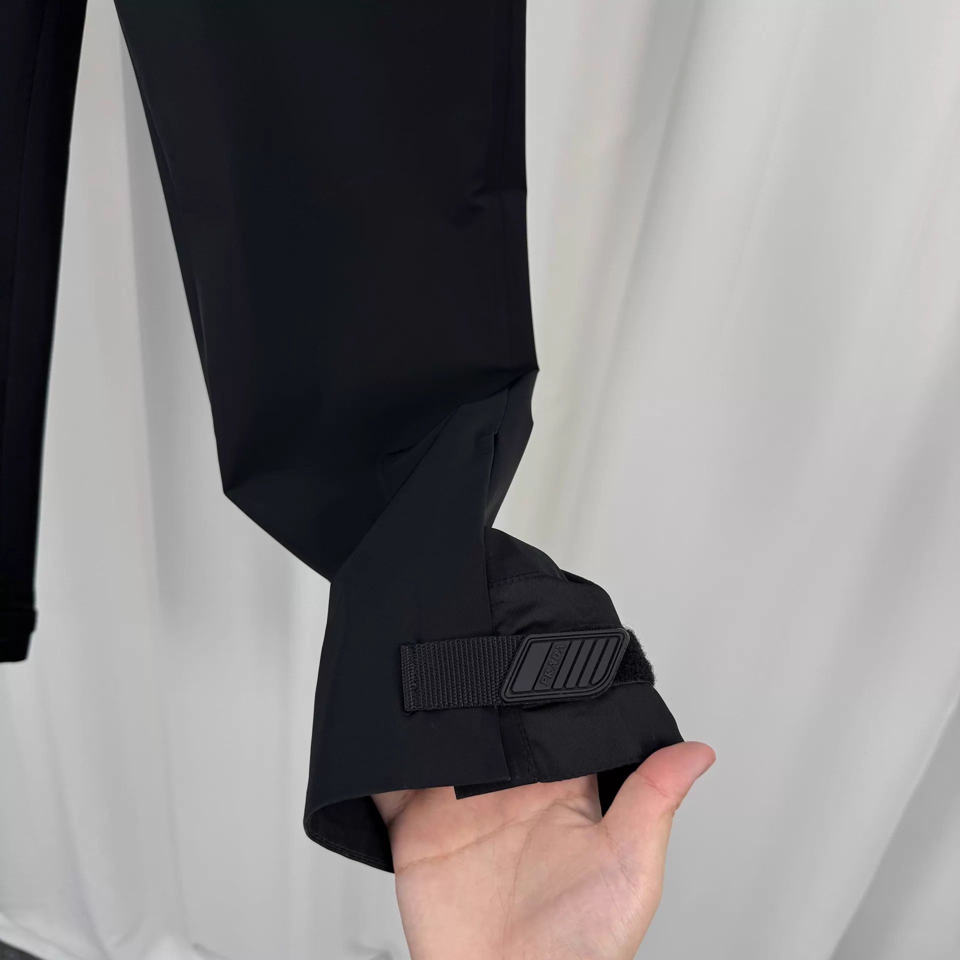 Prada Prada Cuff Tag Nylon Casual Trousers 48 99New 7400 KL11374 Size US 32 / EU 48 - 4 Thumbnail