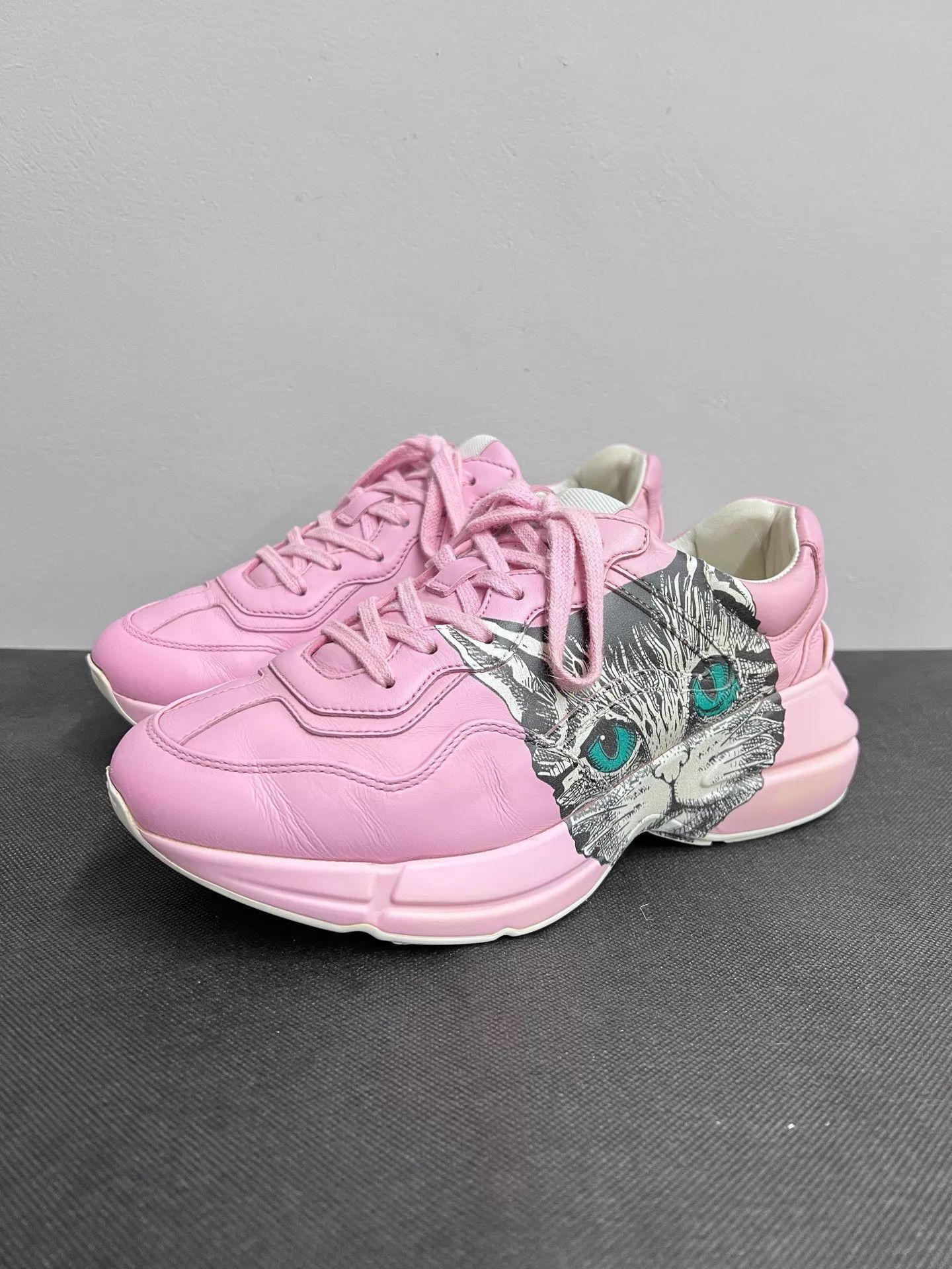 Gucci Gucci Rhyton Mystic Cat Pink Cat Print Sneakers 37 Size US 6 / IT 36 - 1 Thumbnail