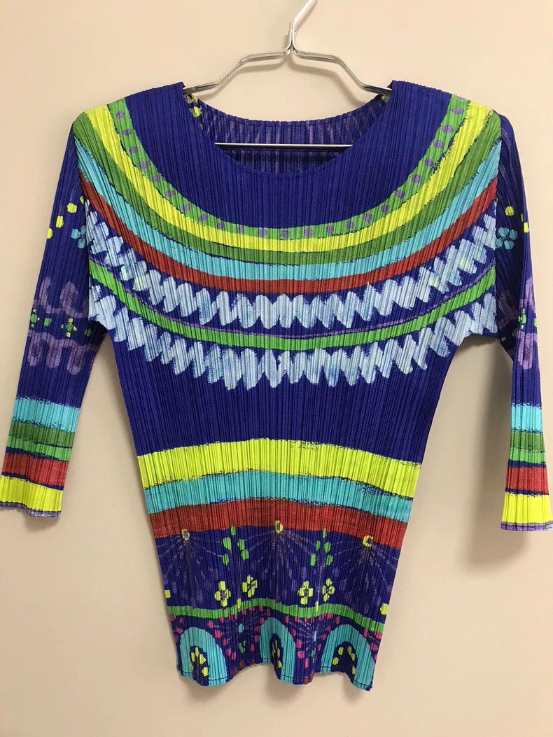 Issey Miyake Issey Miyake size:4 Blue pleated painted top Size M / US 6-8 / IT 42-44 - 1 Thumbnail