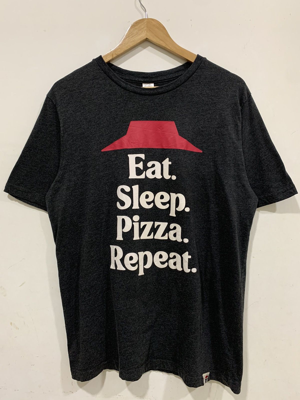 Designer Vintage Pizza Hut T-shirt Merch Eat Sleep Pizza Repeat Shirt Size US M / EU 48-50 / 2 - 1 Thumbnail