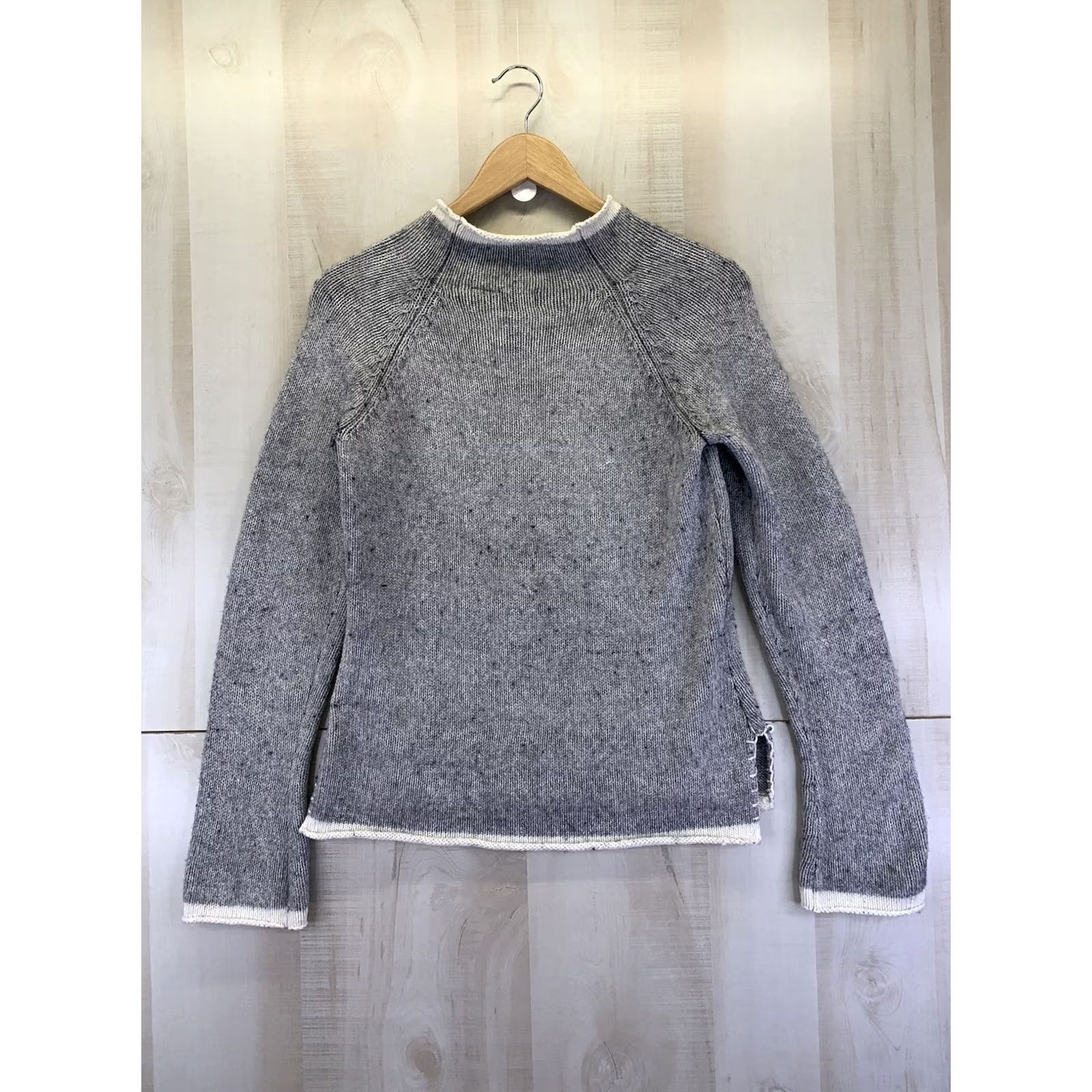 Vintage VINTAGE Womens Gray Speckled Black Wool Blend Embroidered Sweater-Medium-1990s-Gray Black Wool Blend Embroidered Sweater Womens Size M / US 6-8 / IT 42-44 - 5 Thumbnail
