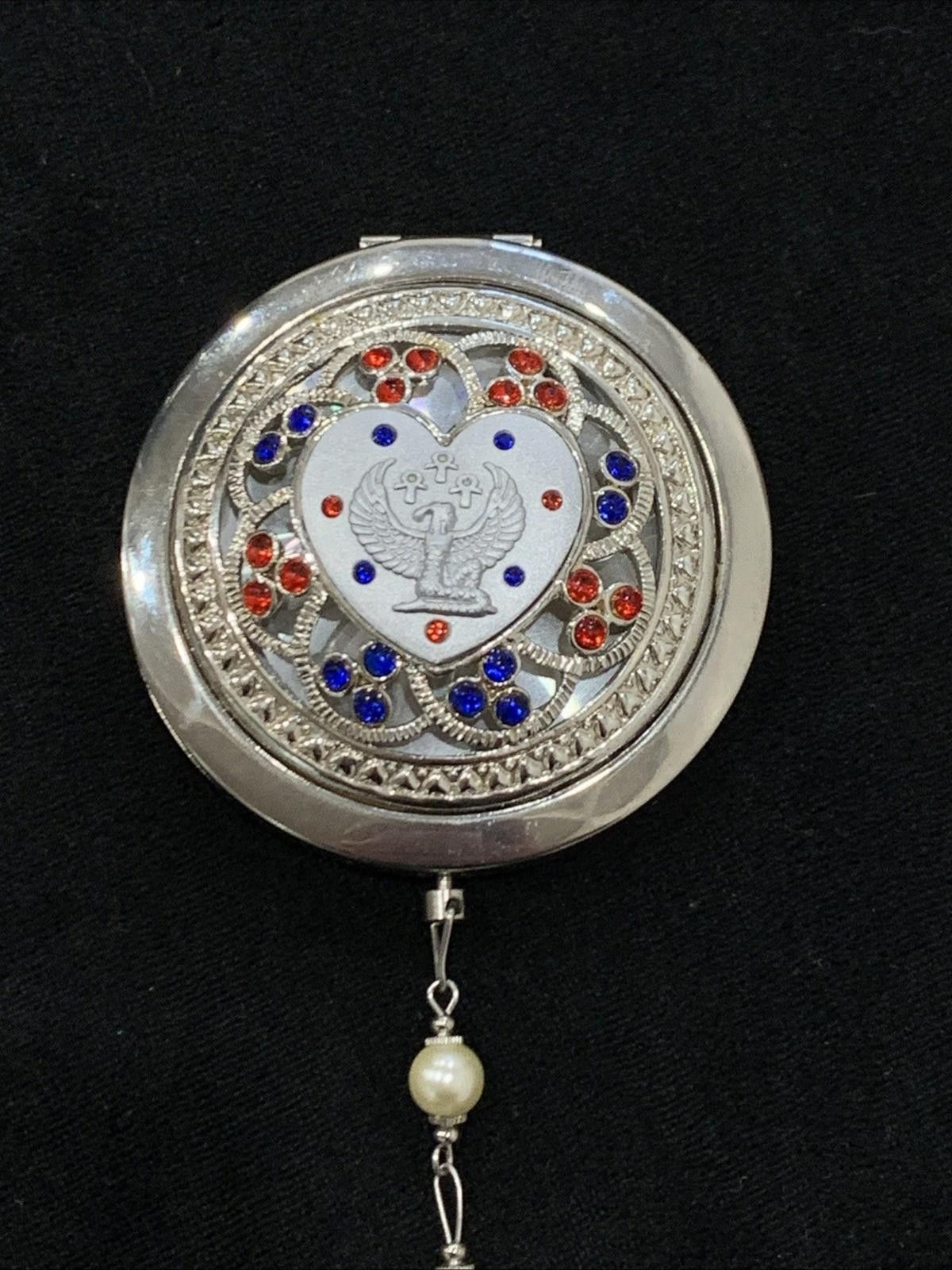 Other Egyptian Revival Compact Mirror Silver Tone Cleopatra Size ONE SIZE - 2 Thumbnail