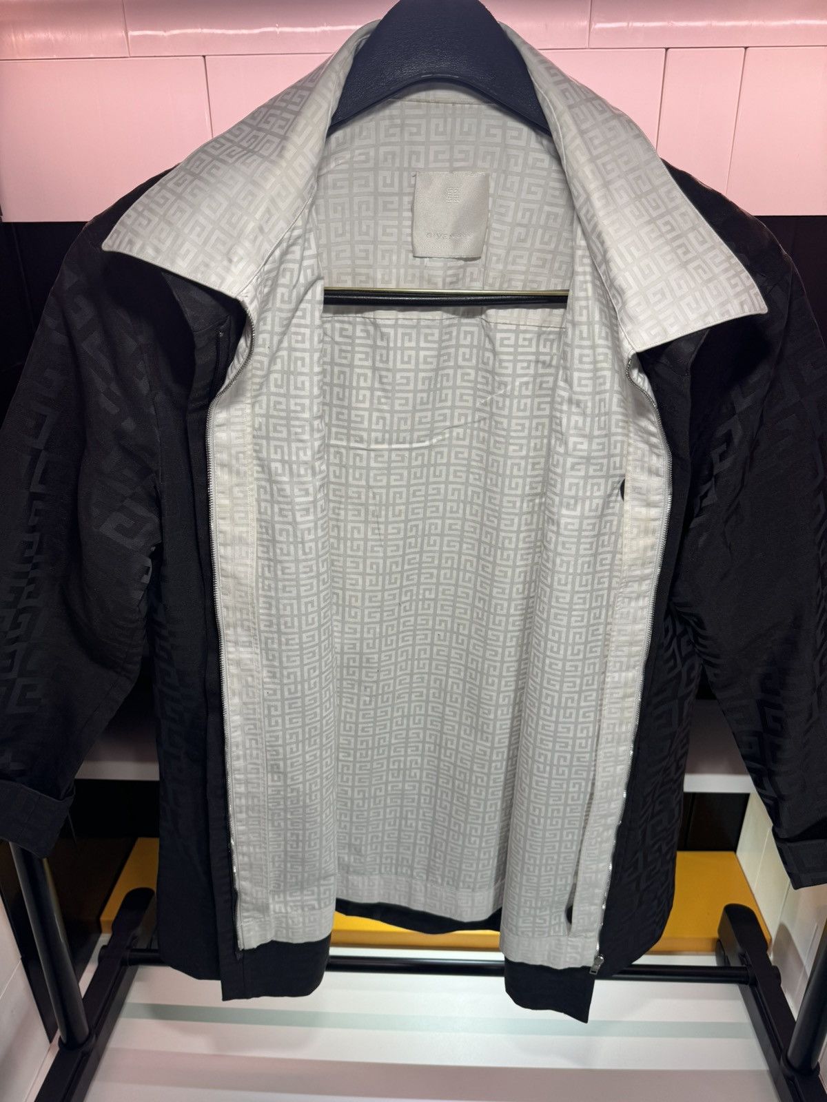 Givenchy Givenchy Boutiques Vintage Monogram Jacket Size US M / EU 48-50 / 2 - 18 Thumbnail
