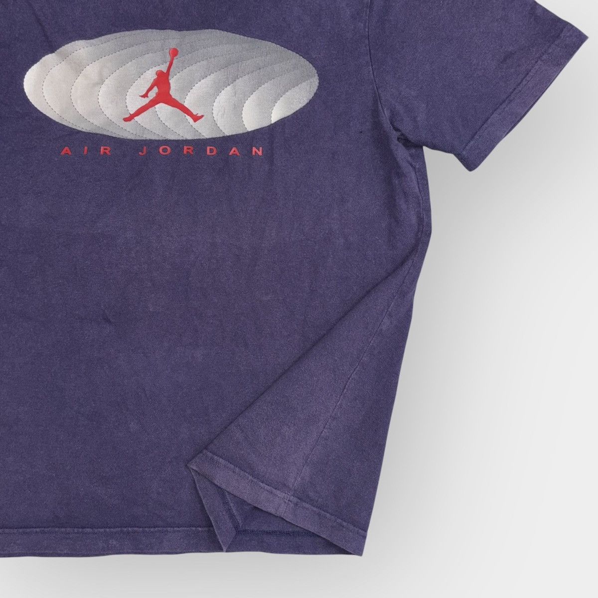 Designer × Nike VTG Nike Air Jordan Big Logo Tees Crewneck Size US L / EU 52-54 / 3 - 3 Thumbnail