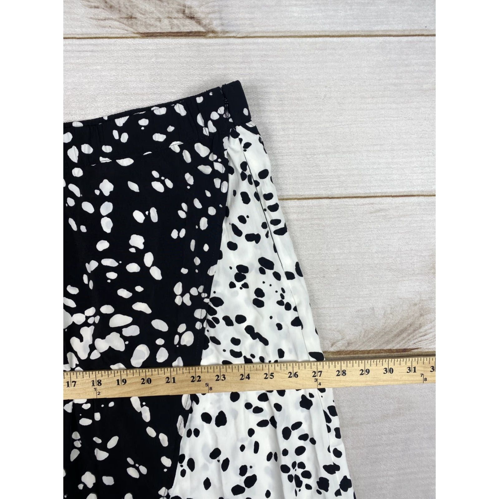 Alfani Alfani Skirt Womens 22W Black White Animal Print Midi Wrap Elastic Waist Zipper Pattern Multicolor Clothes m Size 40" / US 18 - 7 Thumbnail