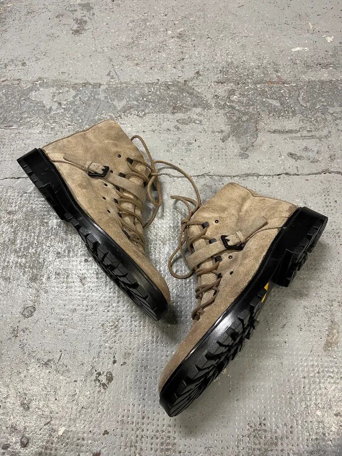 Gucci 2000s Gucci Beige Suede Hiking Boots Size US 8.5 / EU 41-42 - 2 Thumbnail