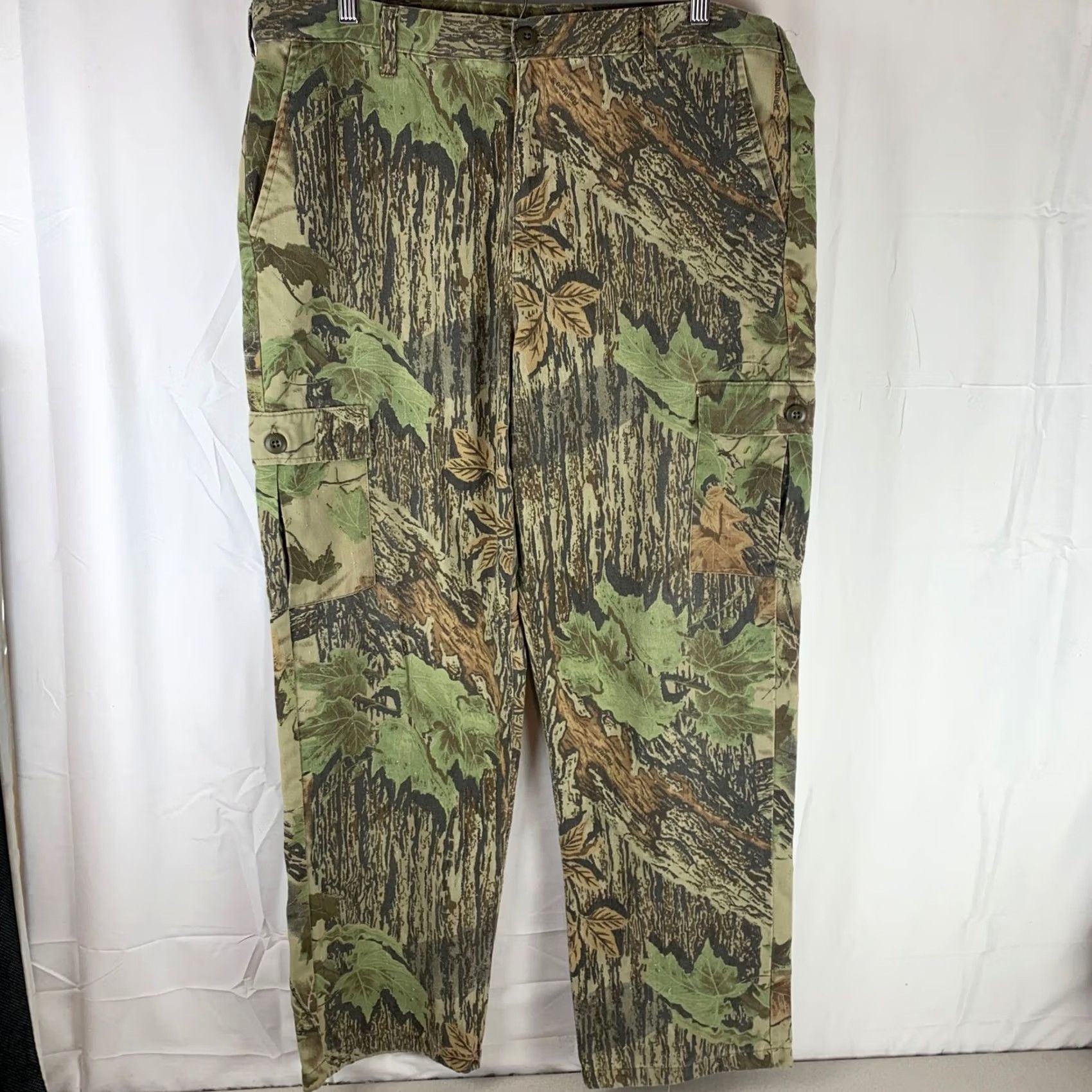 Vintage Ranger Cargo Pants Mens Large Green Realtree Camo Adjustable Waist Utility Pants Mens L Green Camouflage Cargo Pocket Workwear Outdoor Size US 36 / EU 52 - 2 Thumbnail
