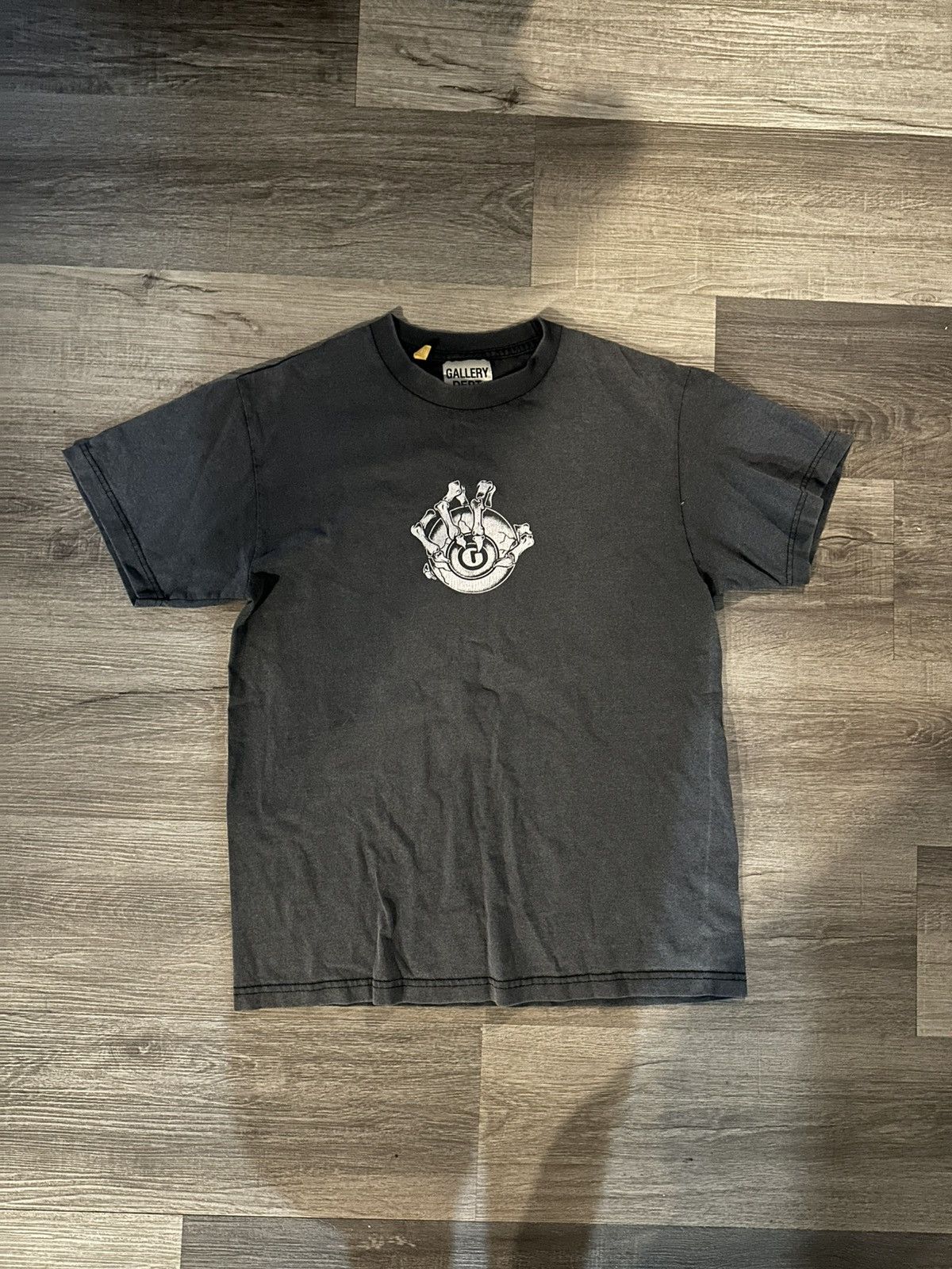 Gallery Dept. Gallery dept art that kills tee Size US S / EU 44-46 / 1 - 1 Thumbnail