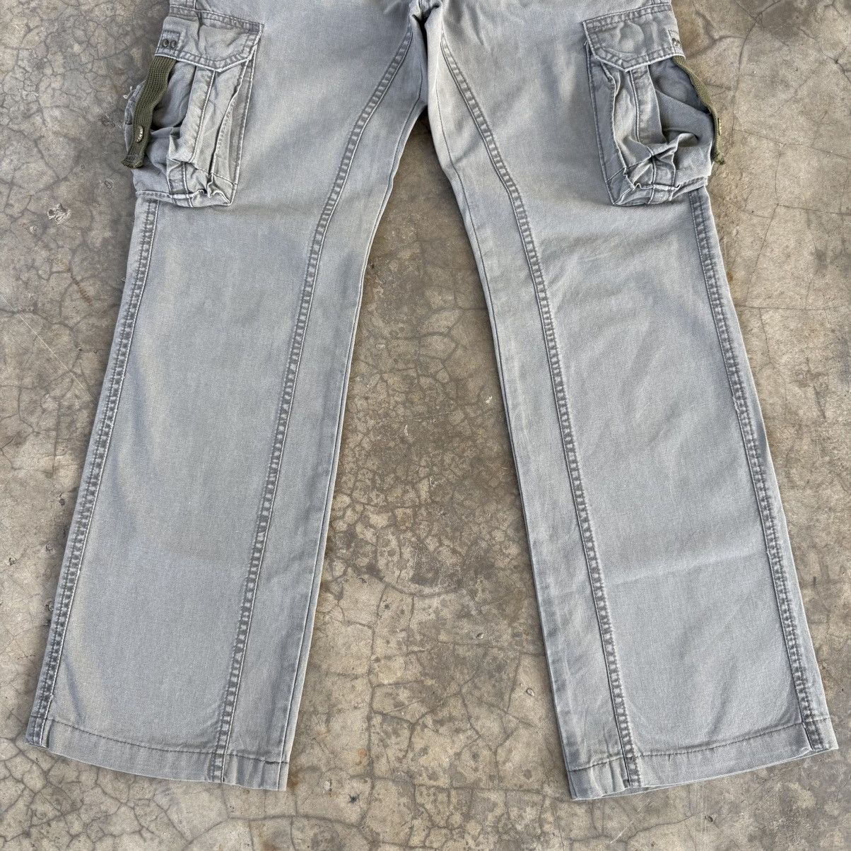 Japanese Brand W29 Vintage Made in Nippon Flare Faded Cargo Pants Size US 29 - 3 Thumbnail